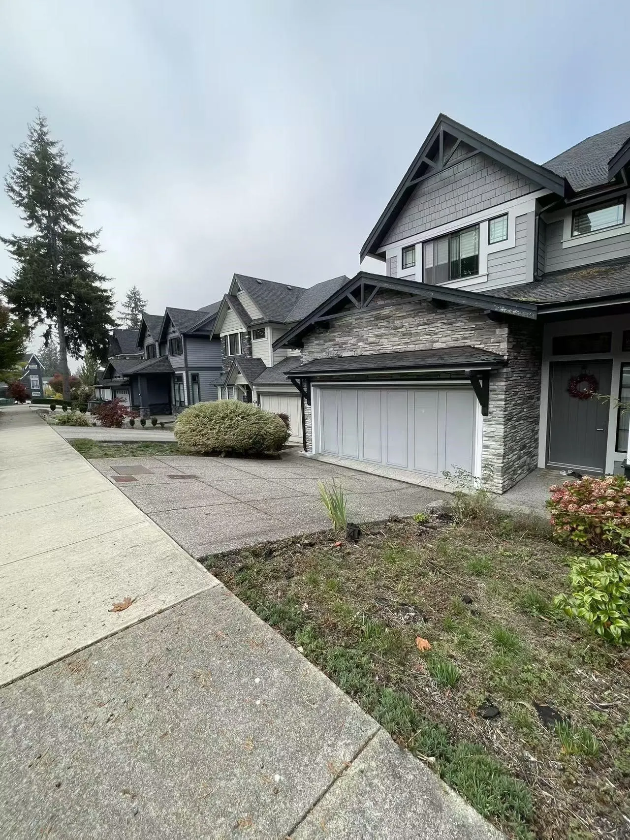 3000 Helc Place
