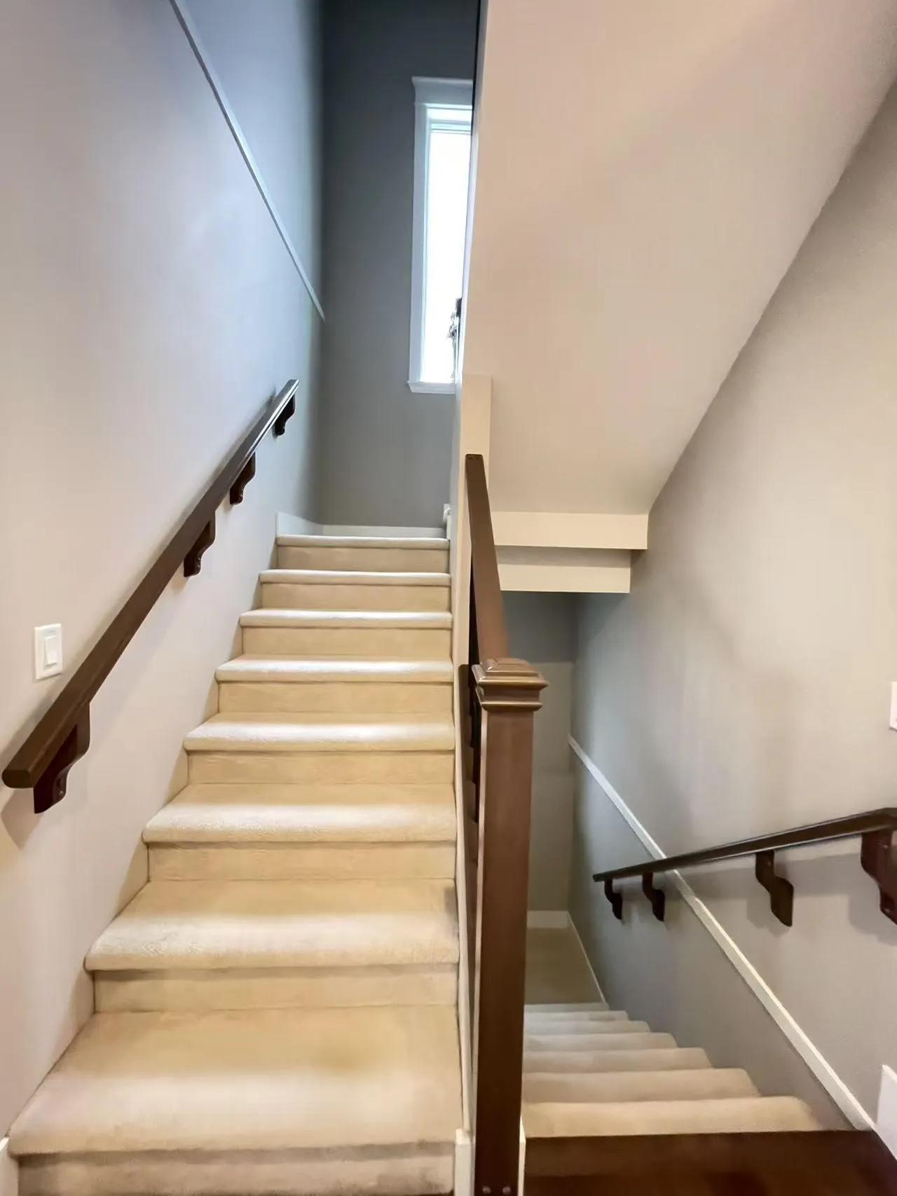 3000 Helc Place