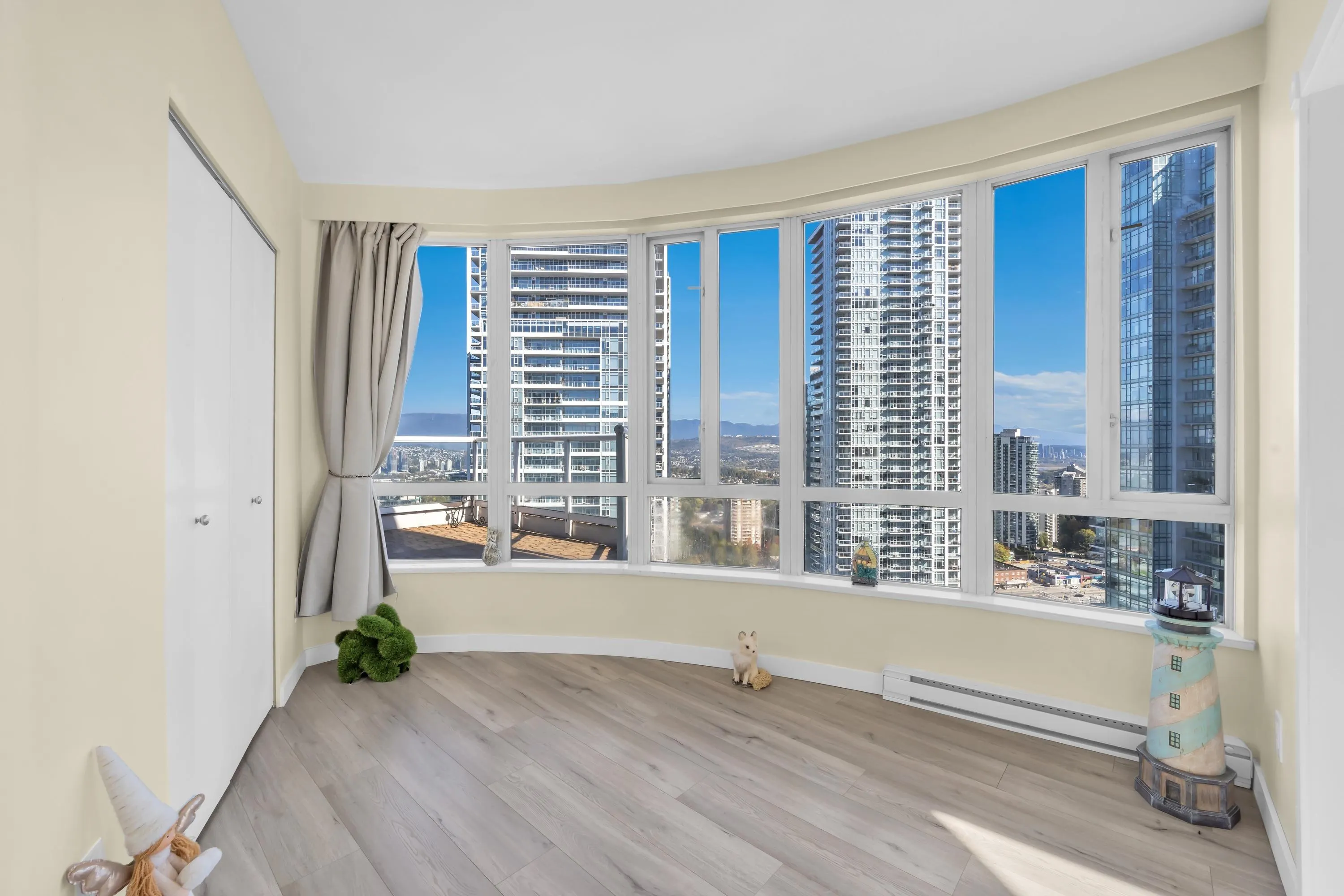 6220 Mckay Avenue #2804