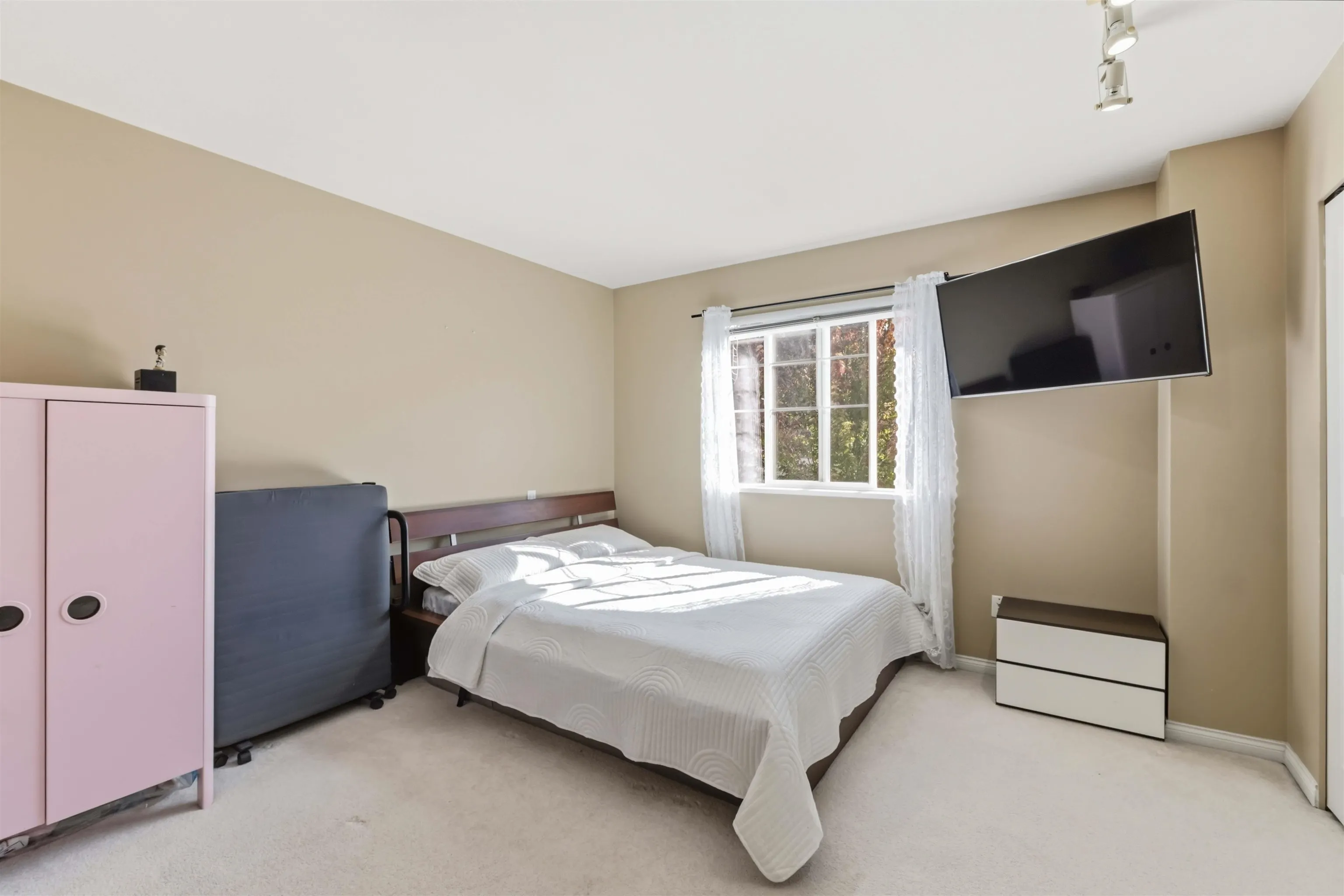 6533 121 Street #16