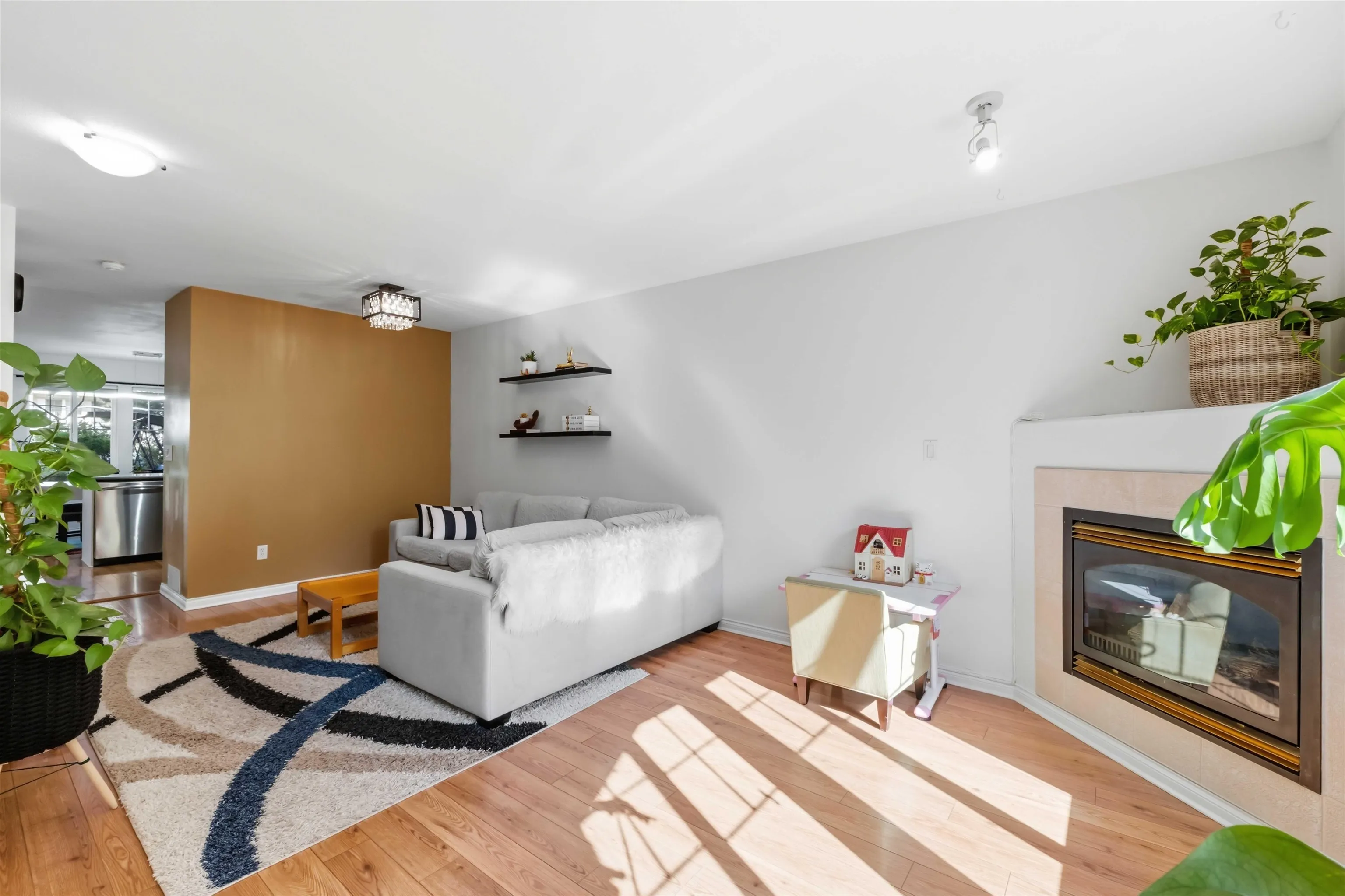 6533 121 Street #16