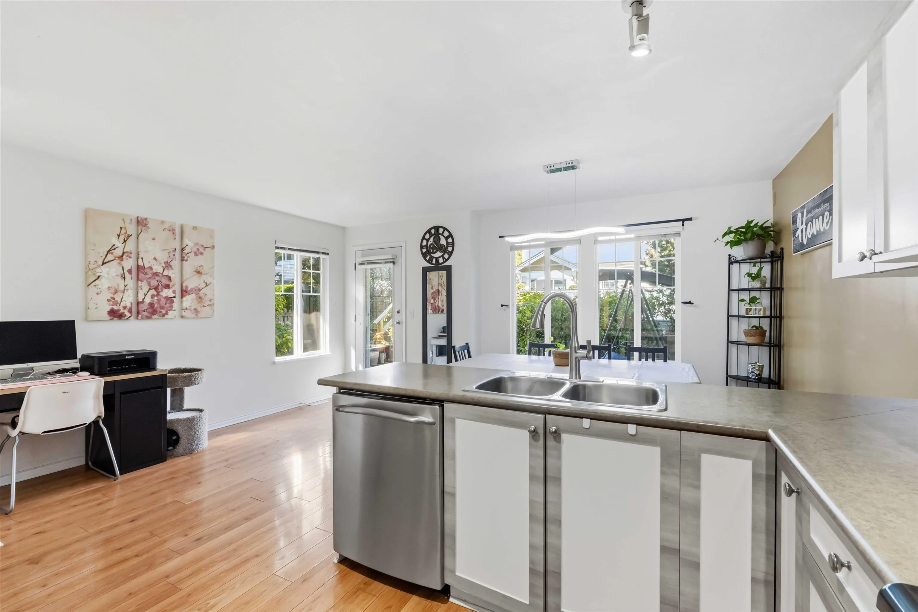 6533 121 Street #16