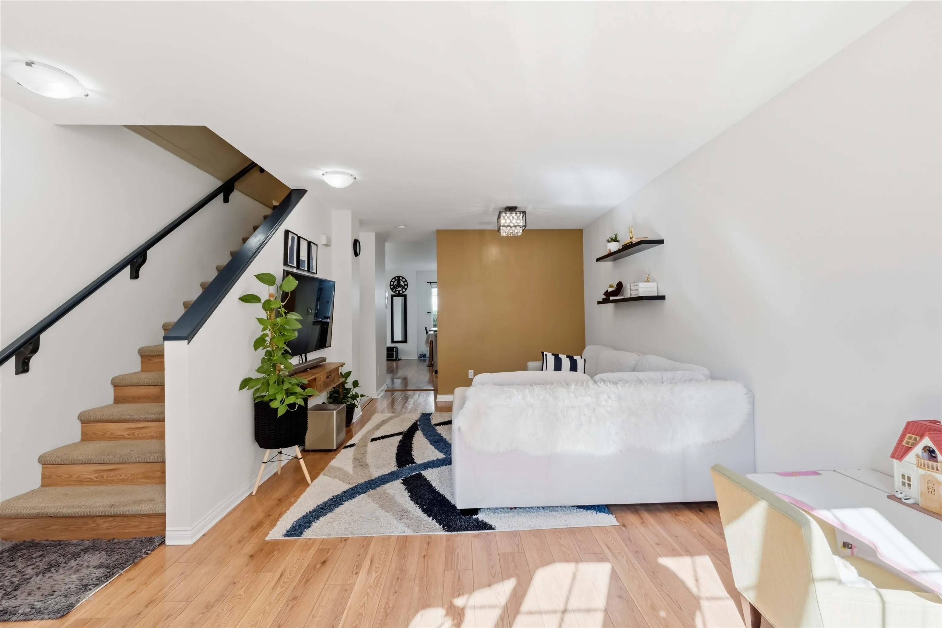 6533 121 Street #16