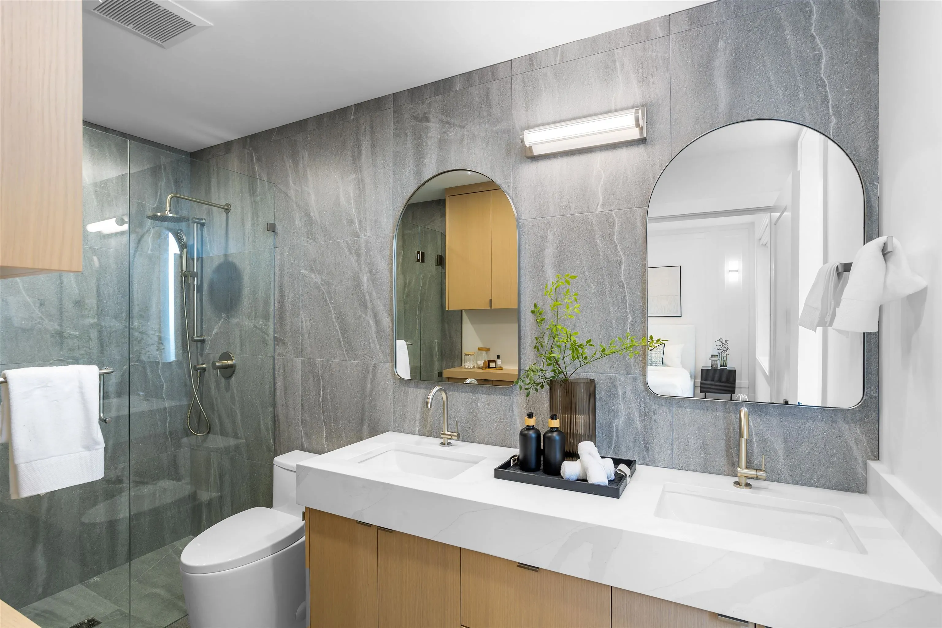 165 E 45th Avenue #1