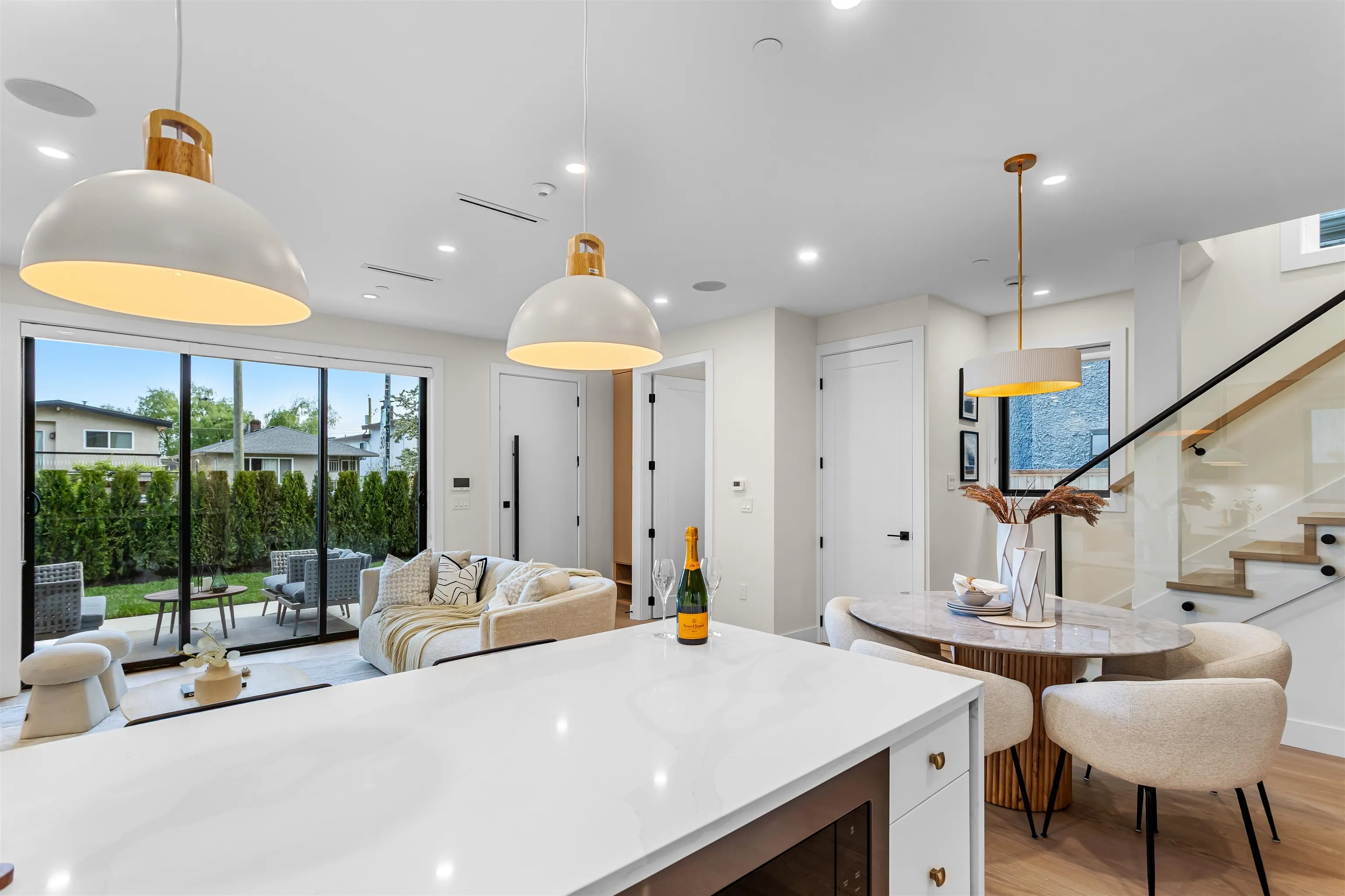 165 E 45th Avenue #1