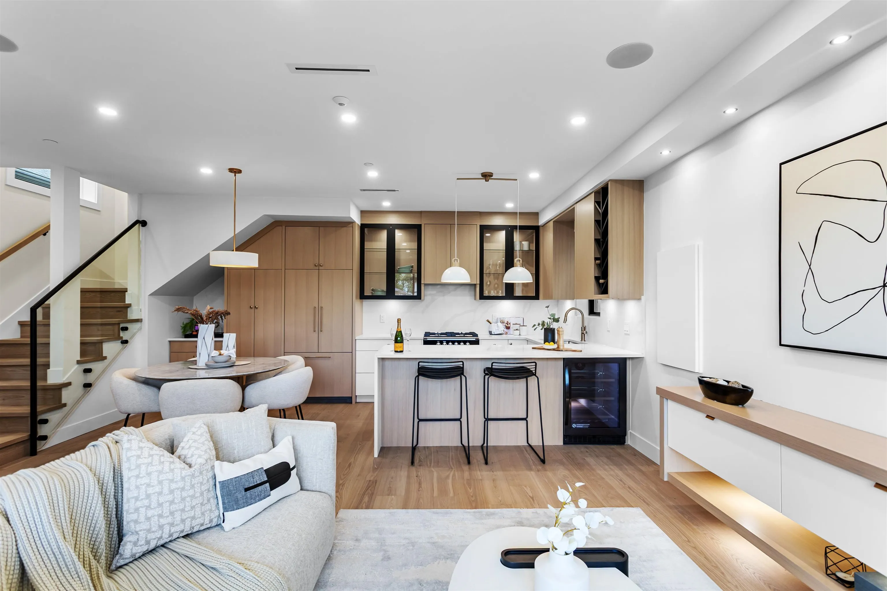 165 E 45th Avenue #1