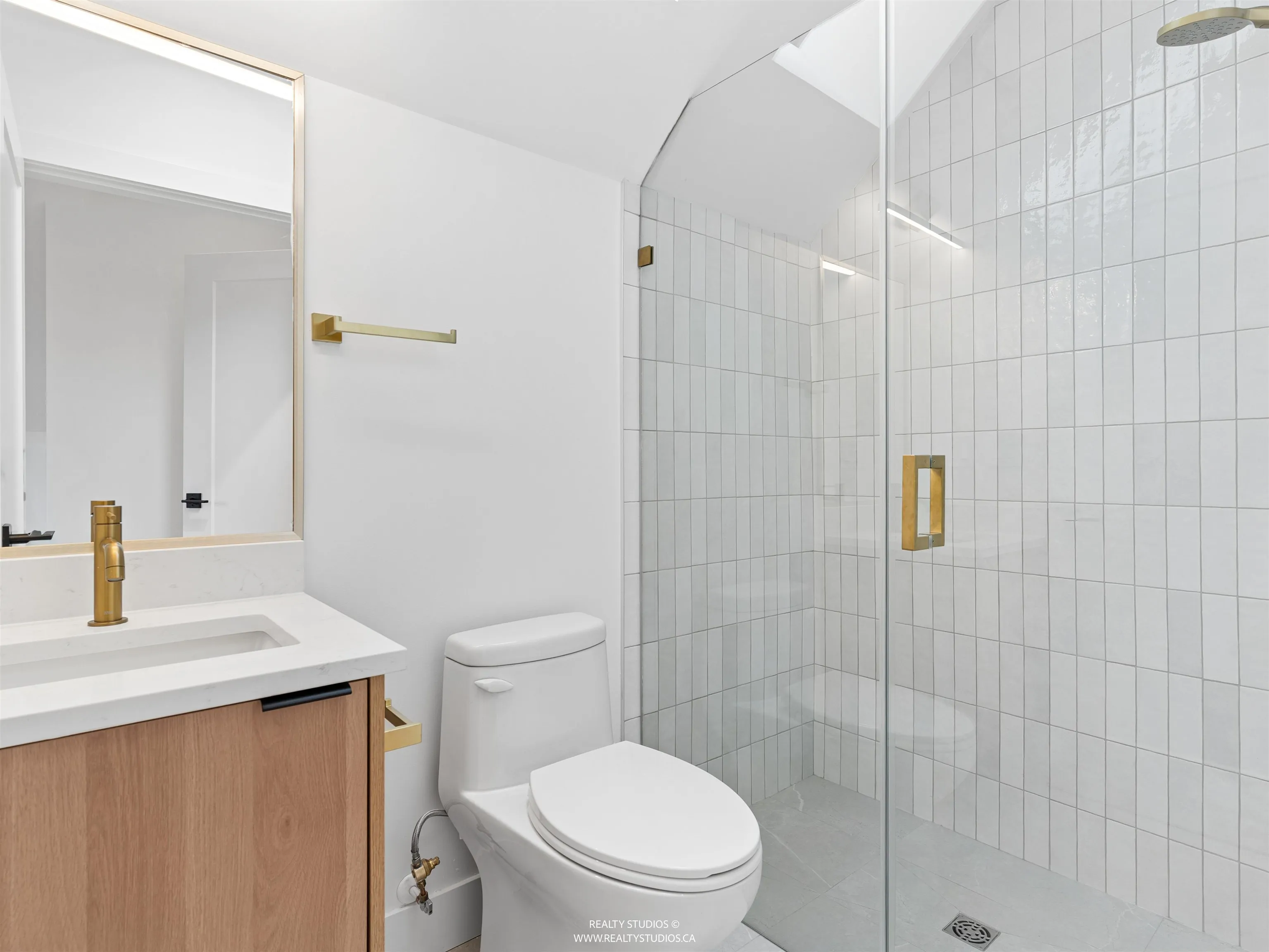 1986 E 8th Avenue #2