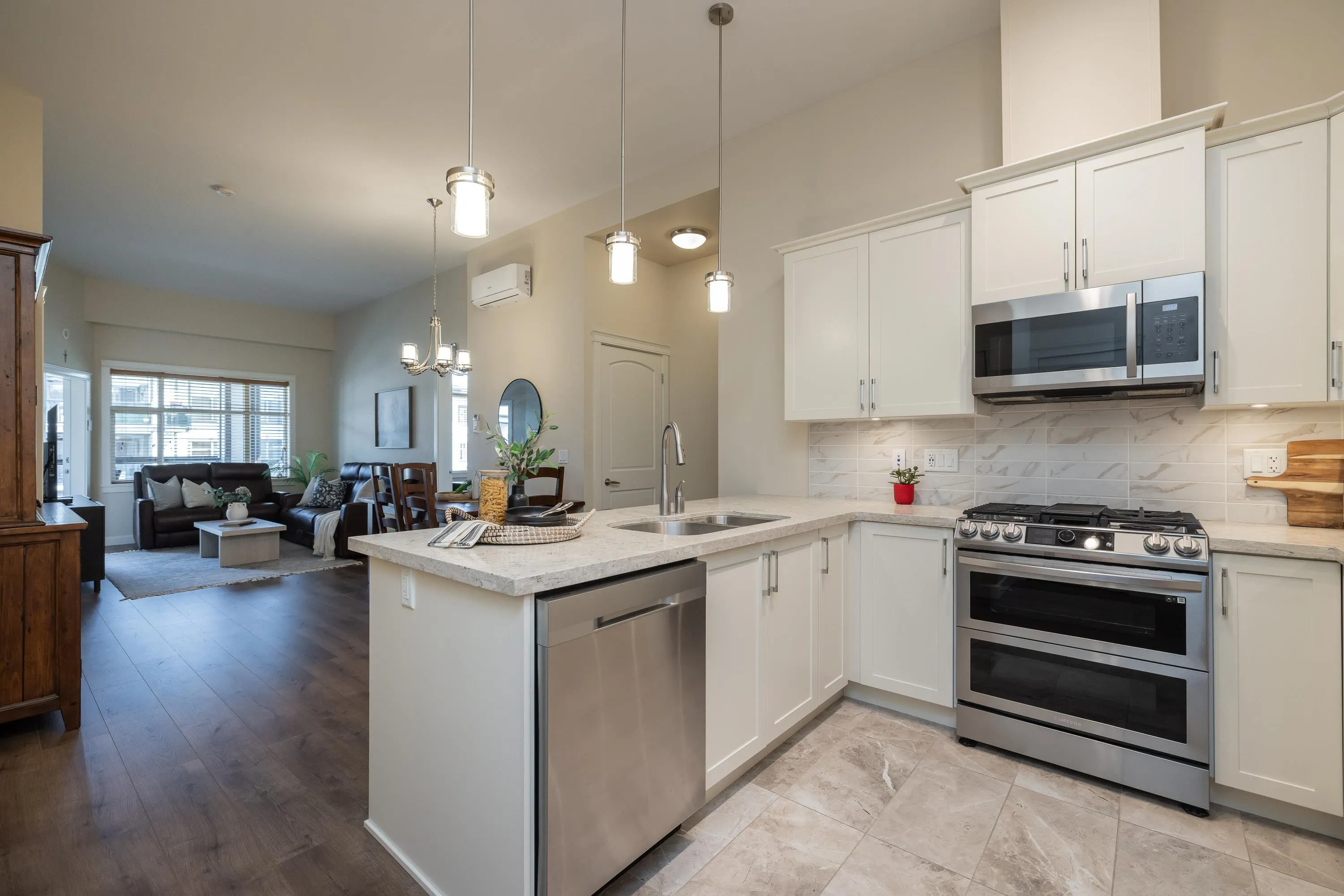 20325 85 Avenue #609