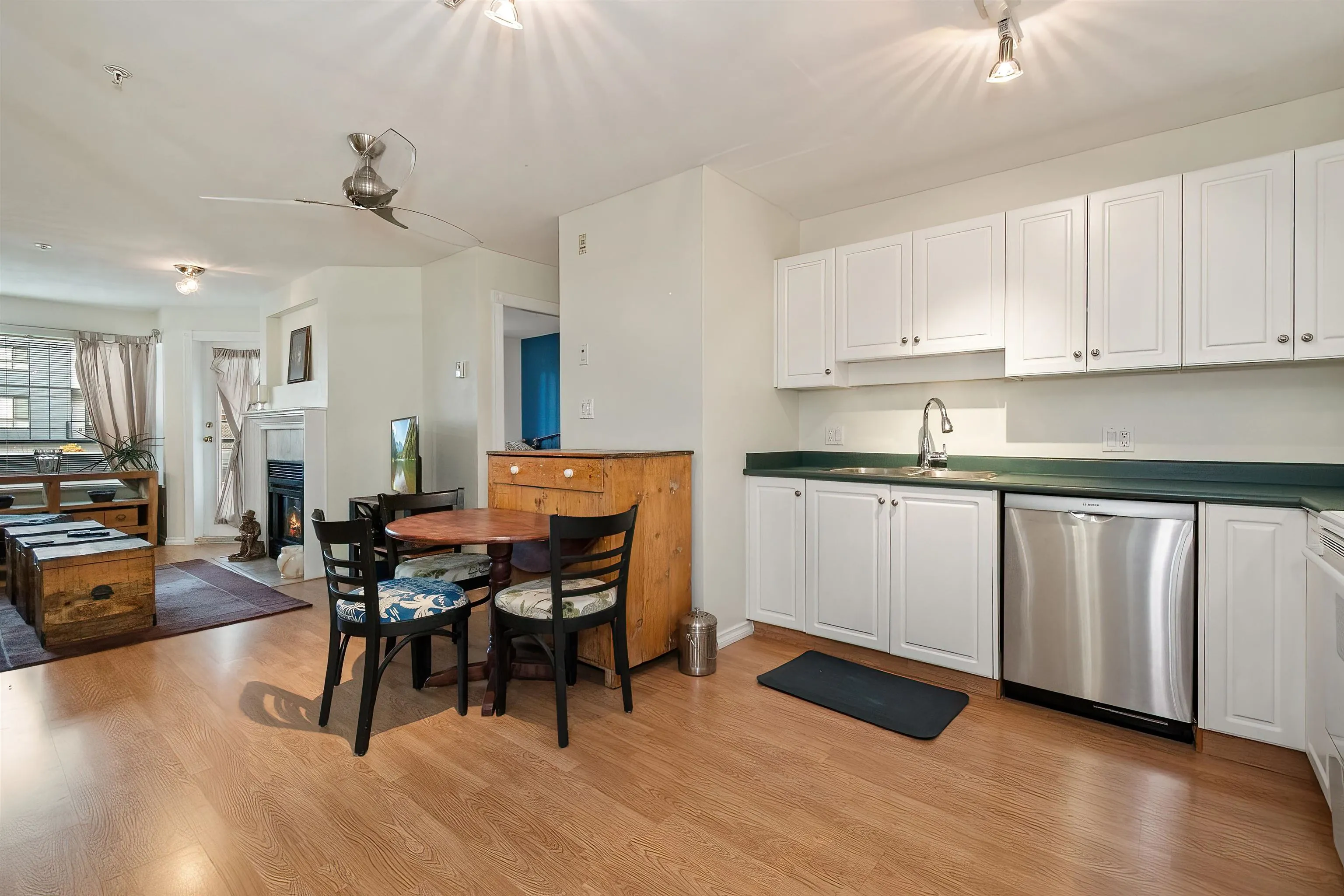 33708 King Road #206