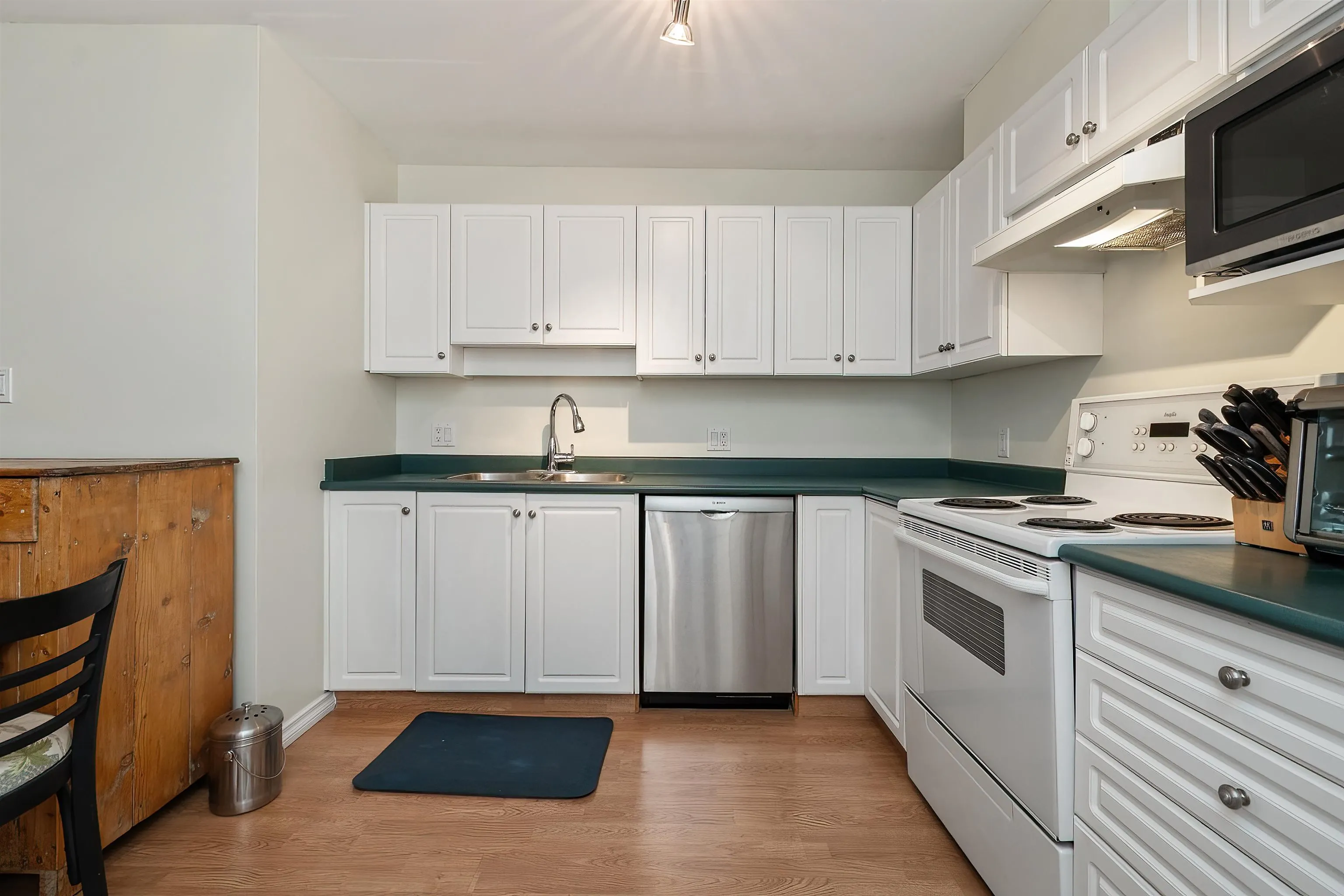 33708 King Road #206