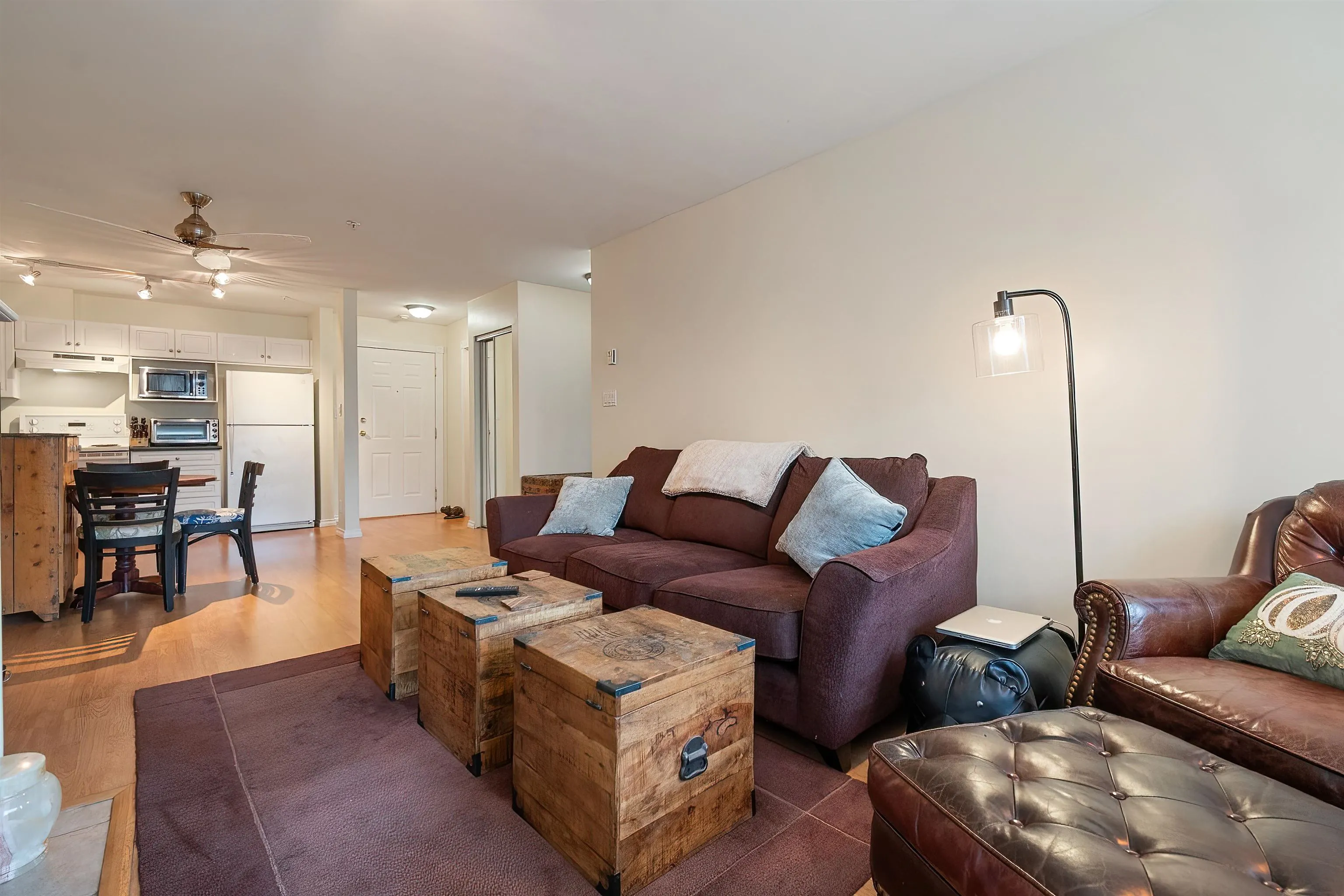33708 King Road #206