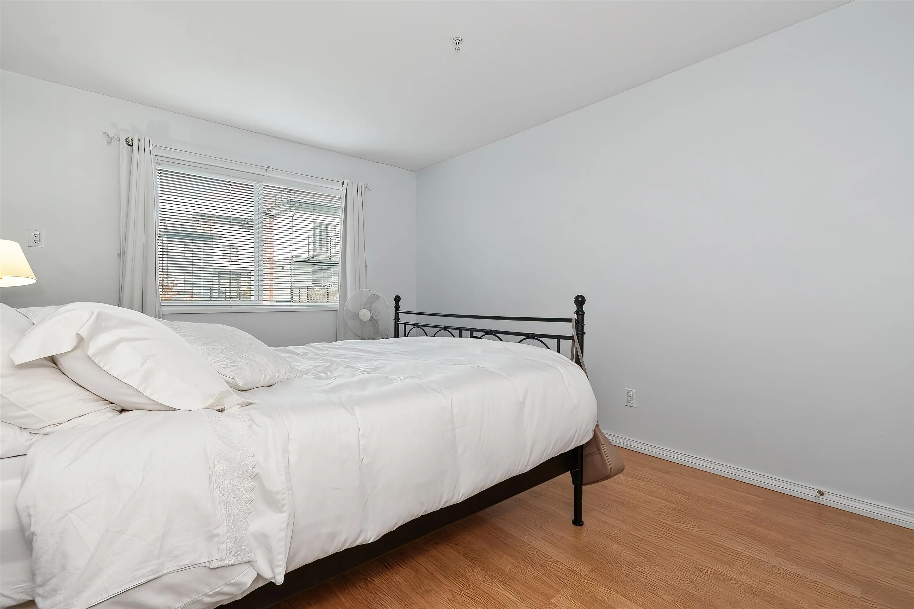 33708 King Road #206