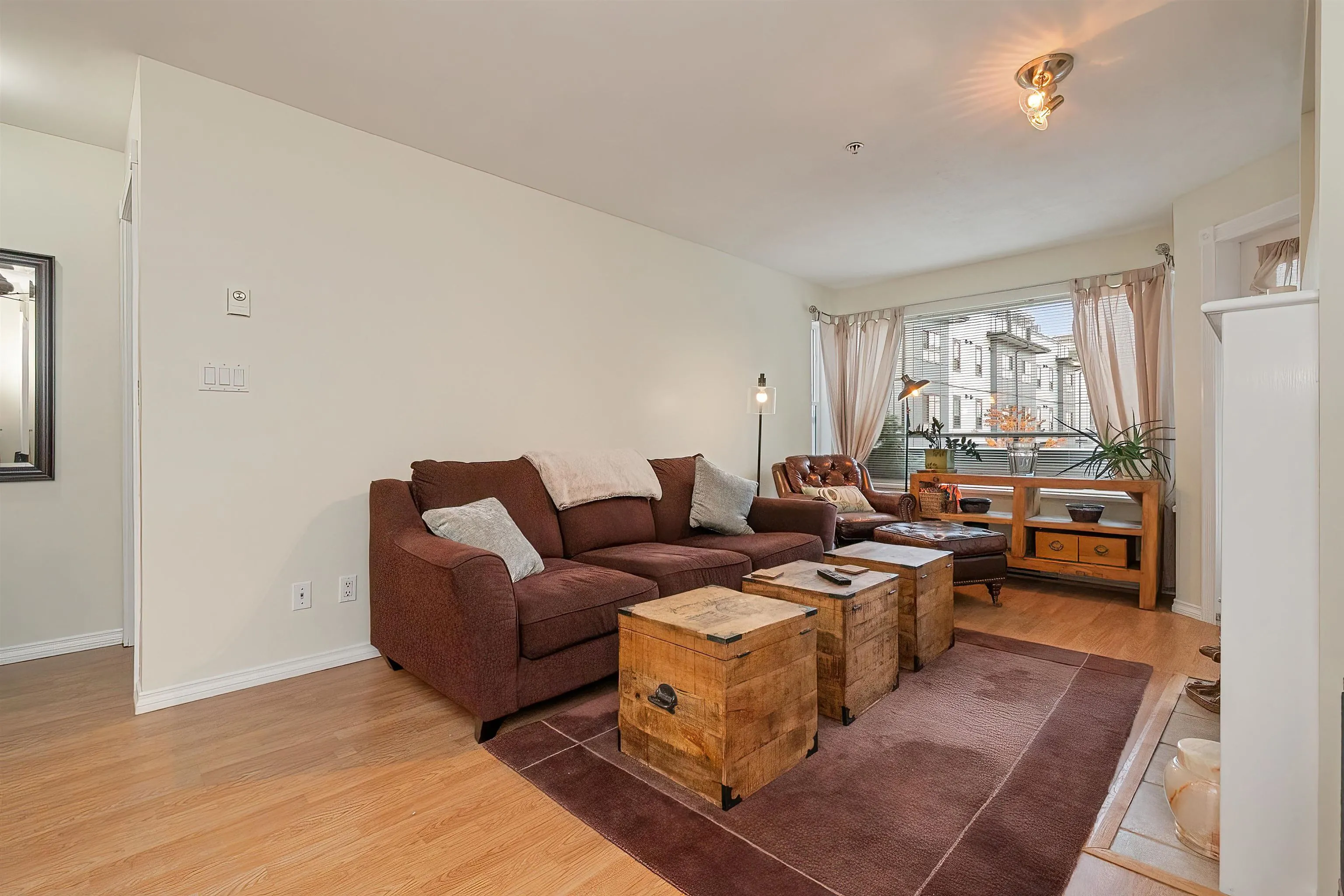 33708 King Road #206