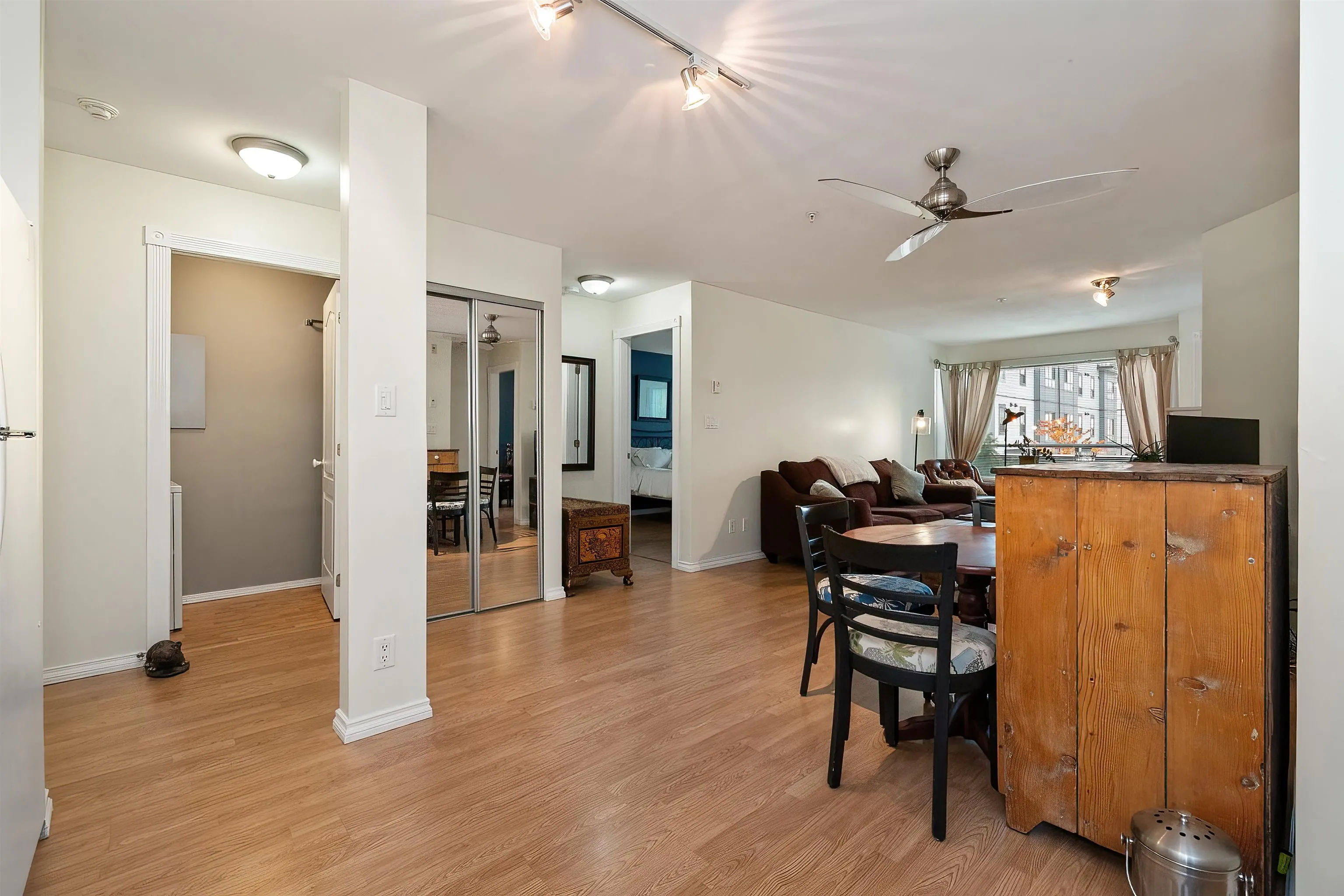 33708 King Road #206