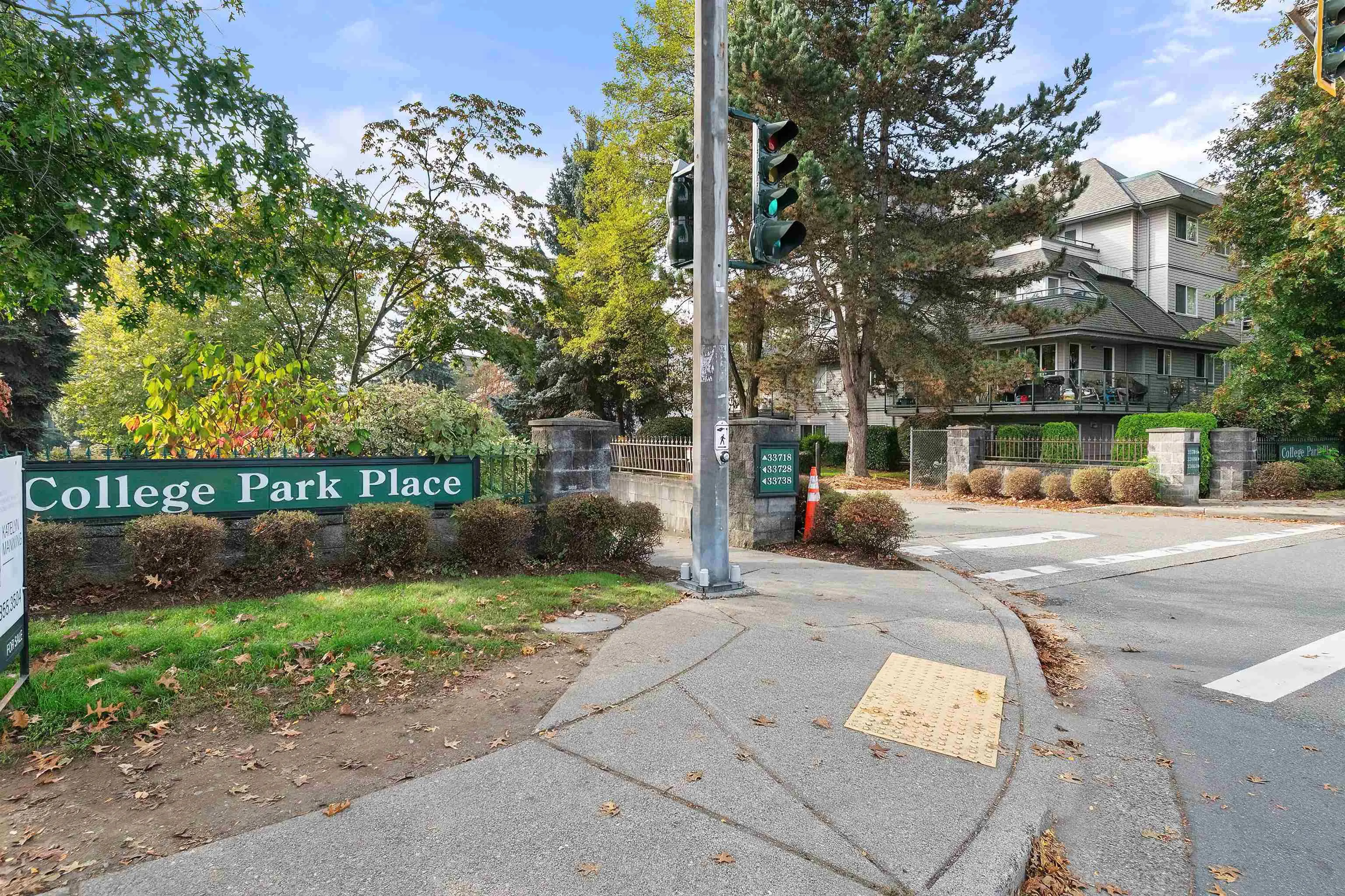 33708 King Road #206
