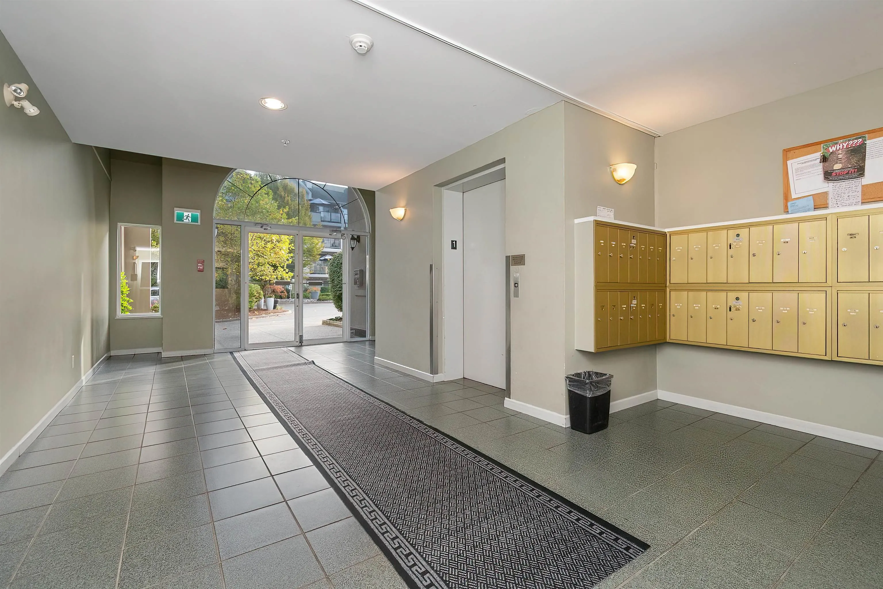 33708 King Road #206
