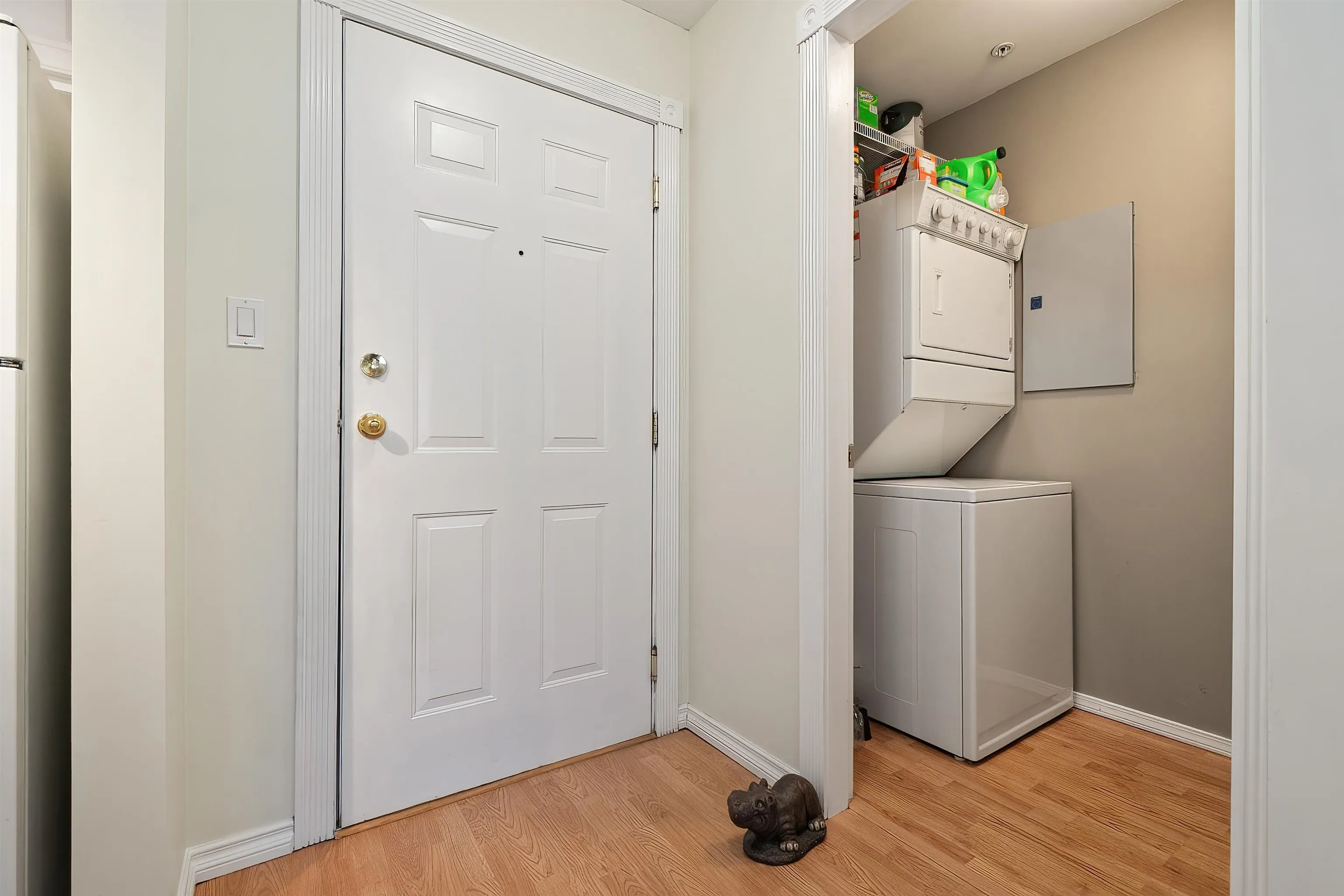 33708 King Road #206