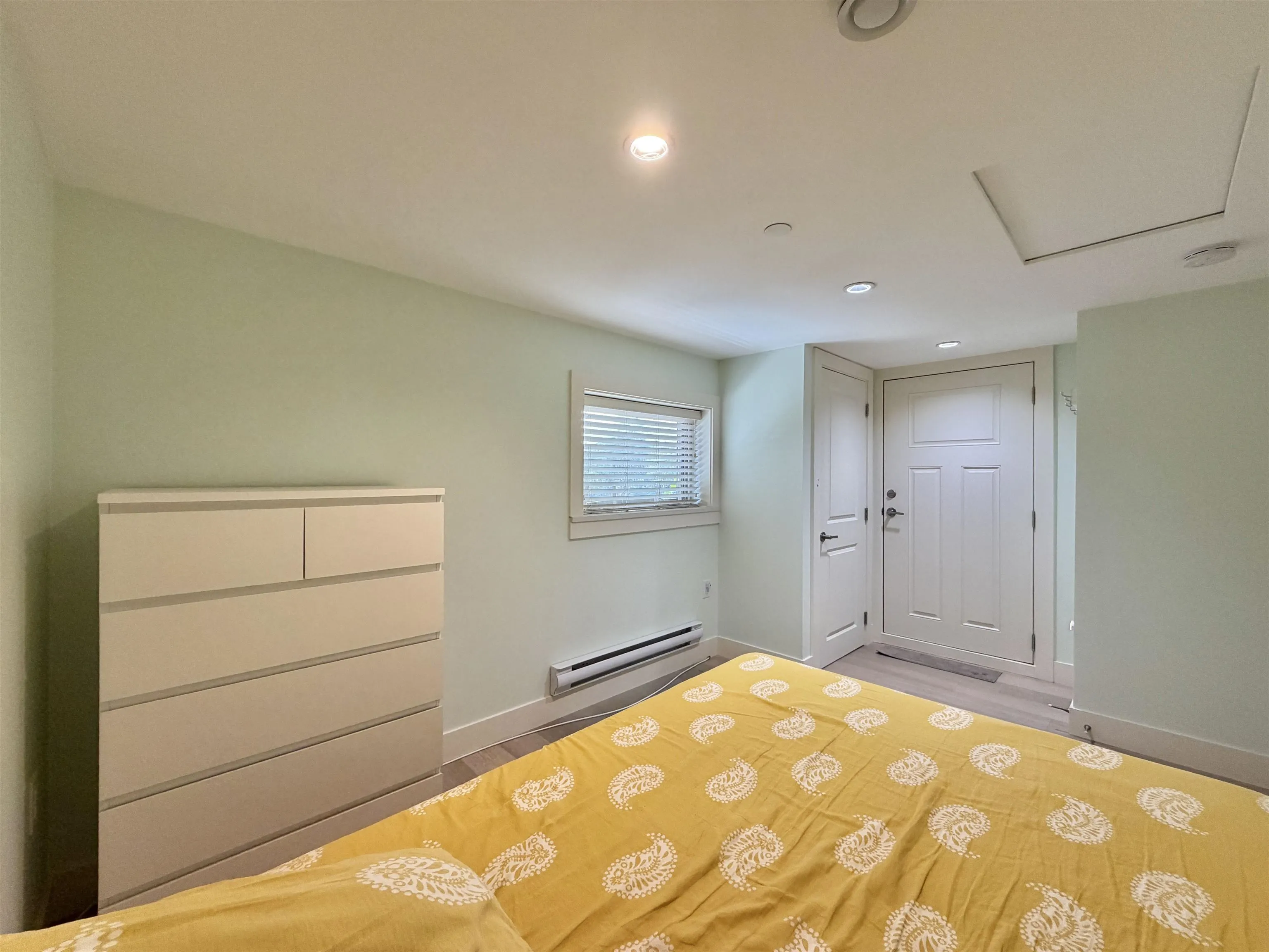 582 E 57th Avenue