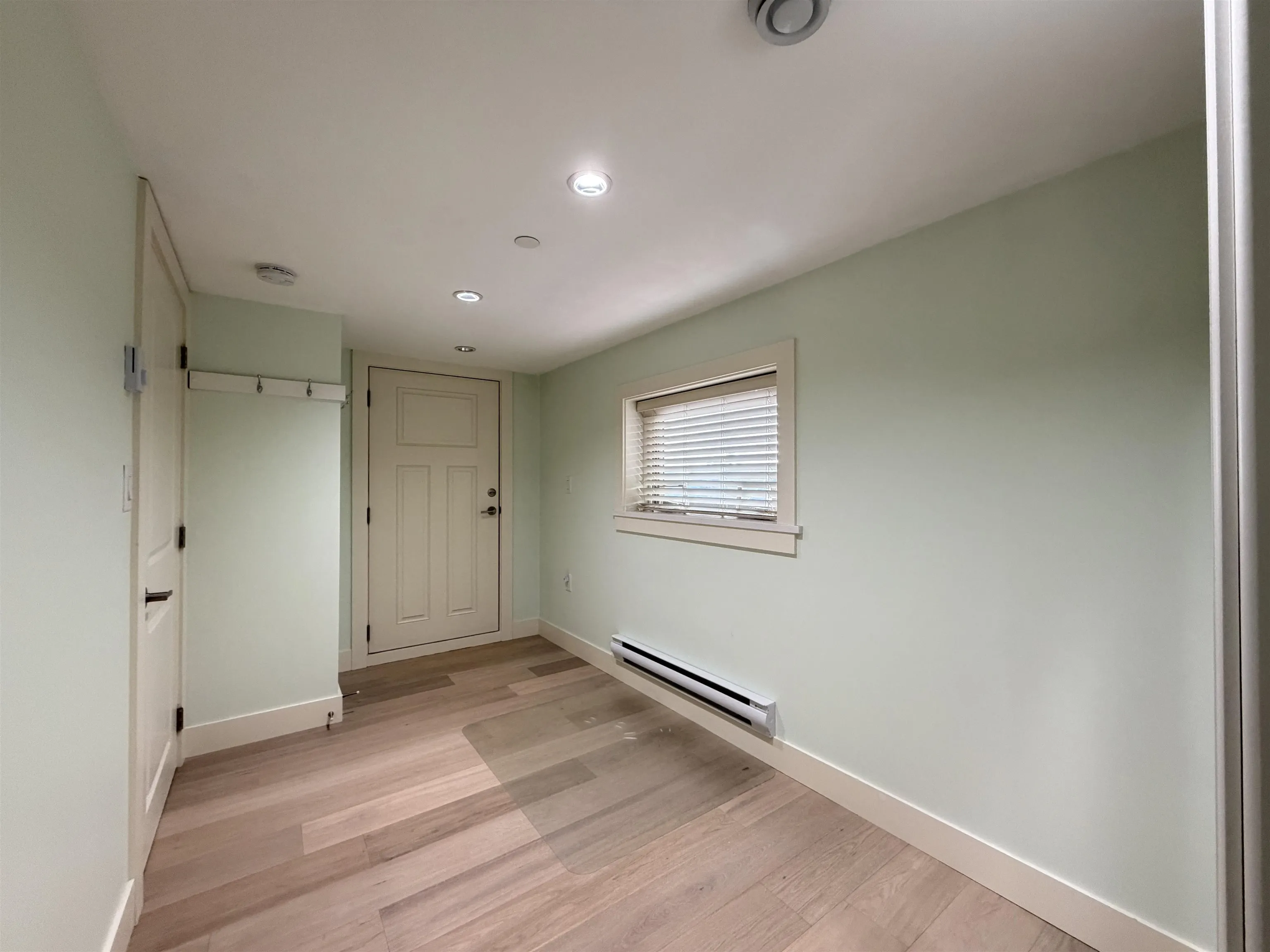 582 E 57th Avenue