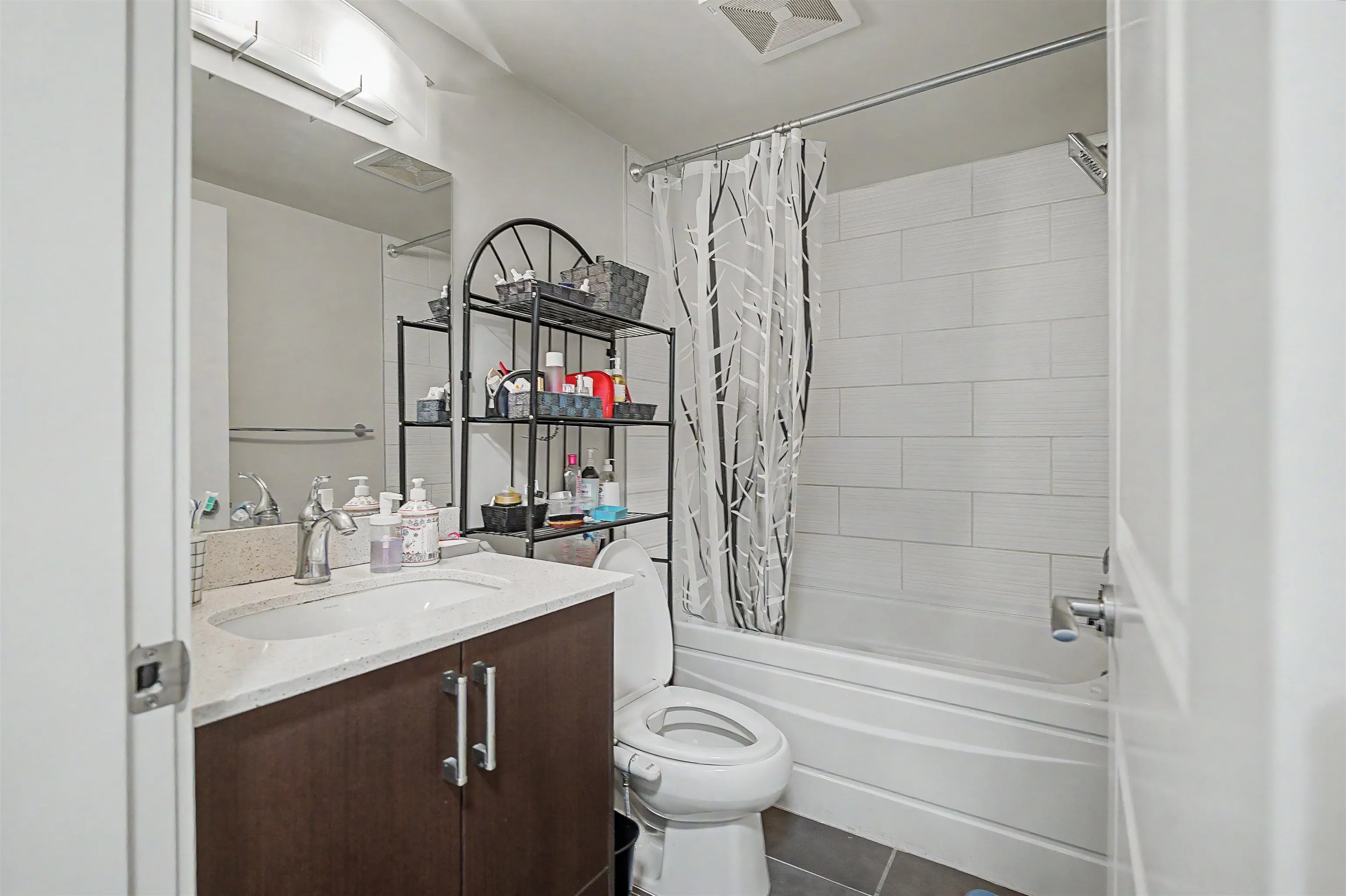 15850 26 Avenue #252