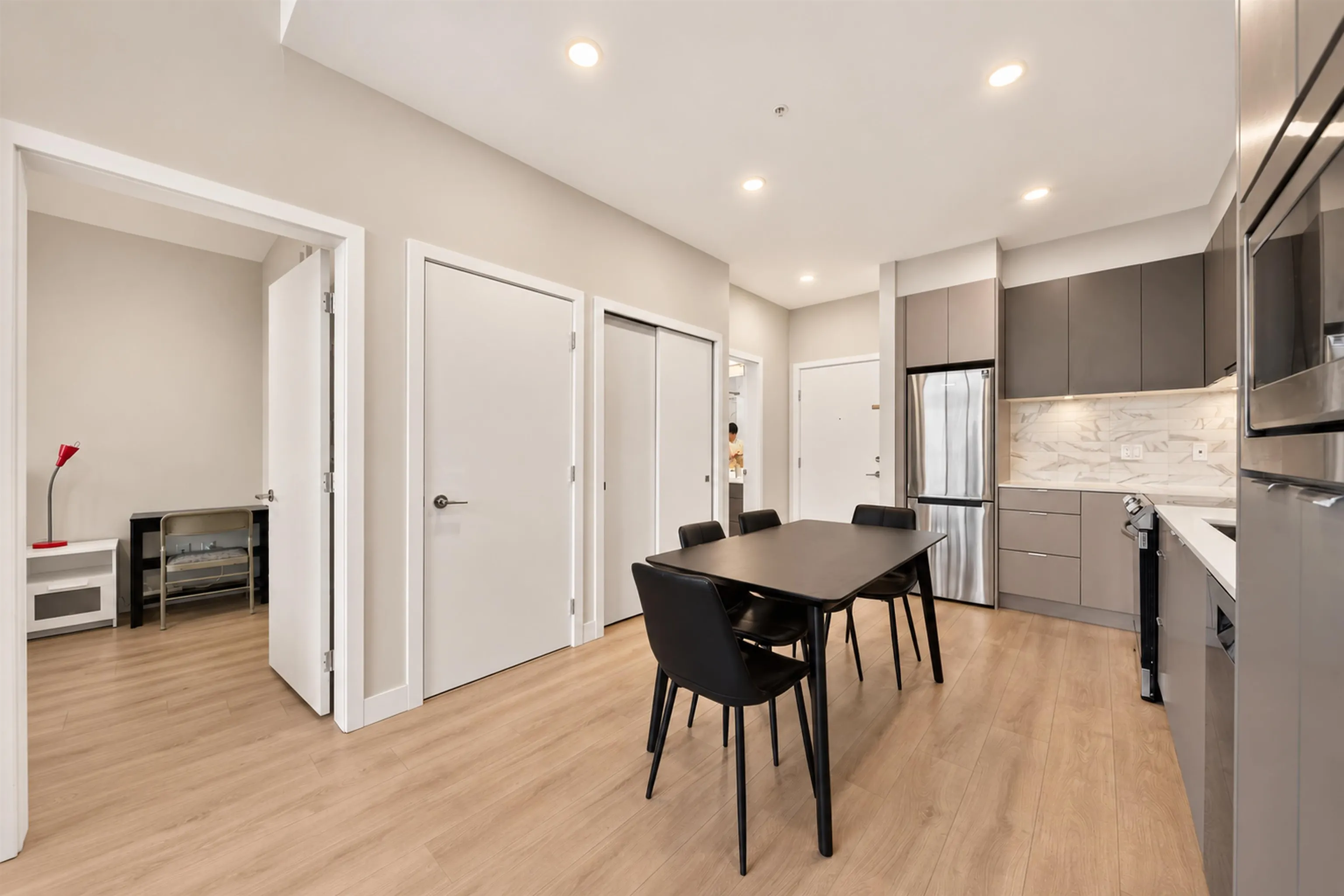 1792 Starling Drive #415