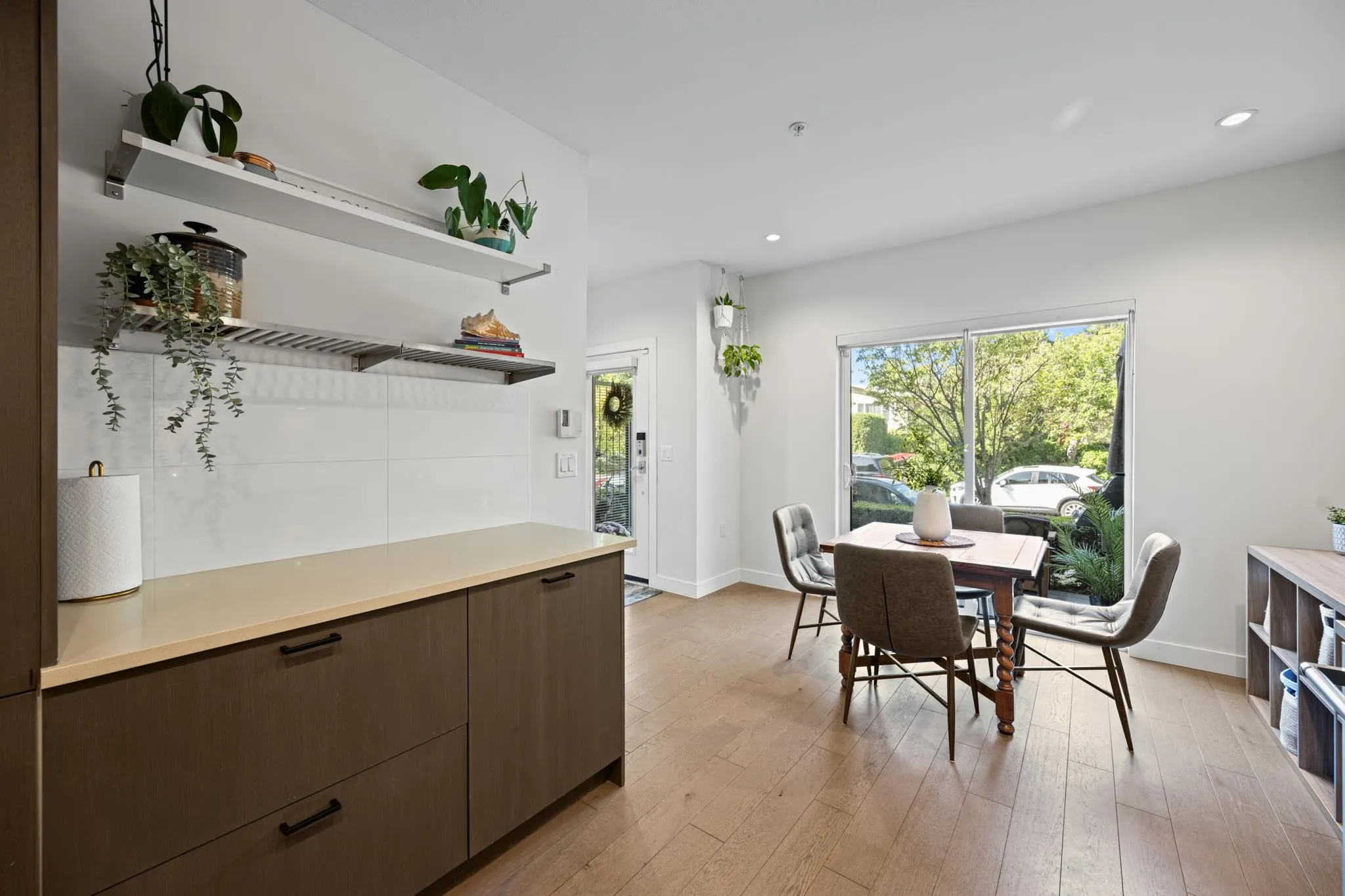 1738 55a Street #204