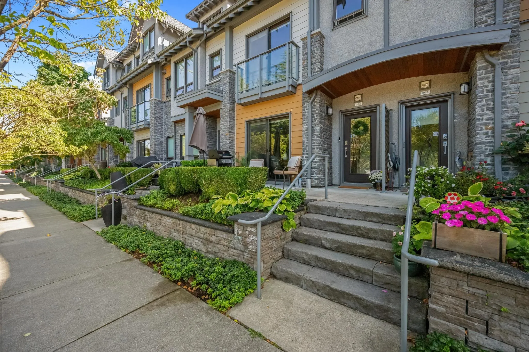 1738 55a Street #204