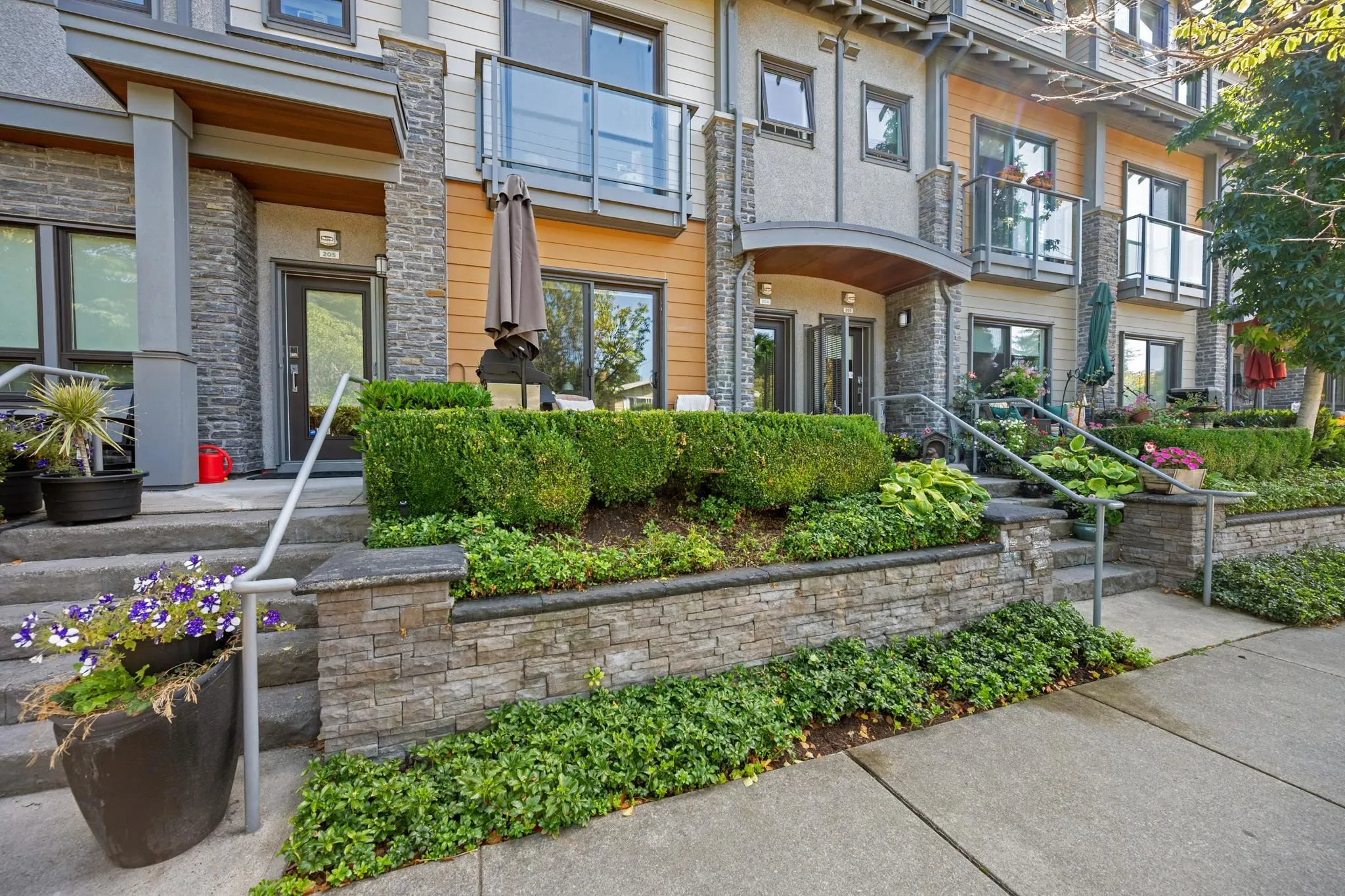 1738 55a Street #204