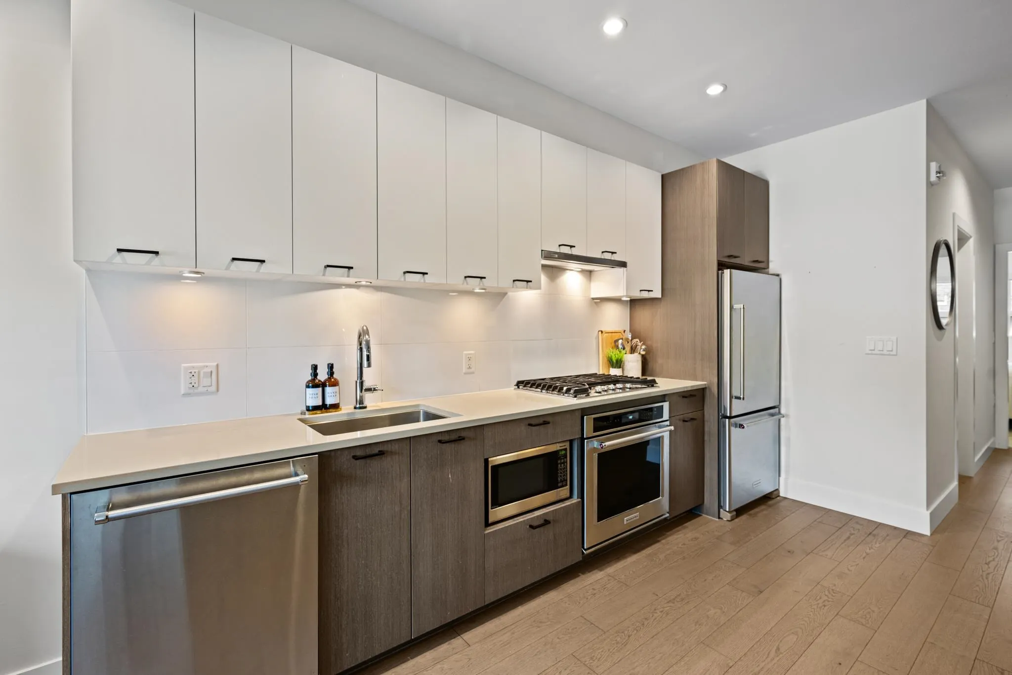 1738 55a Street #204