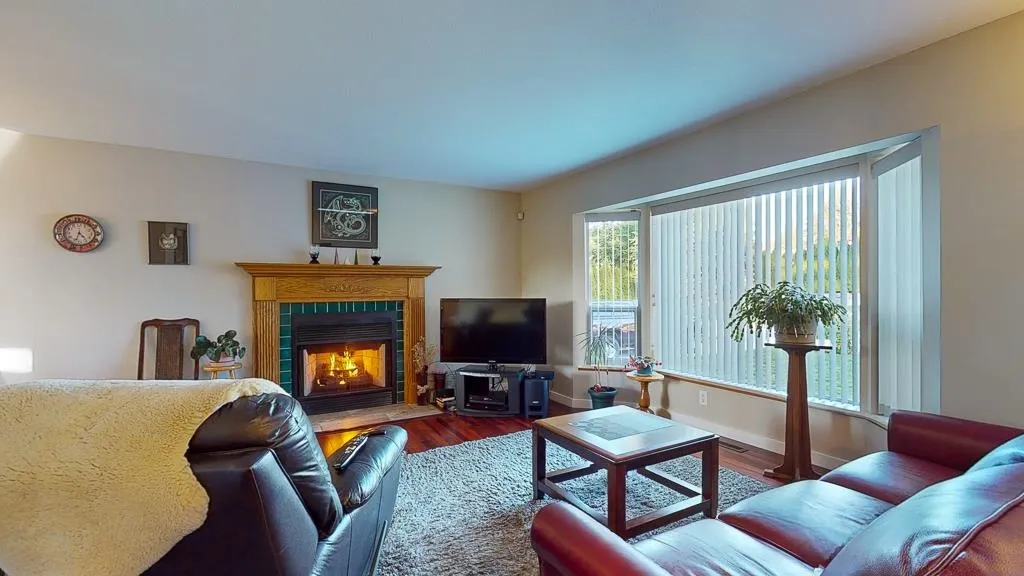 5619 Curtis Place