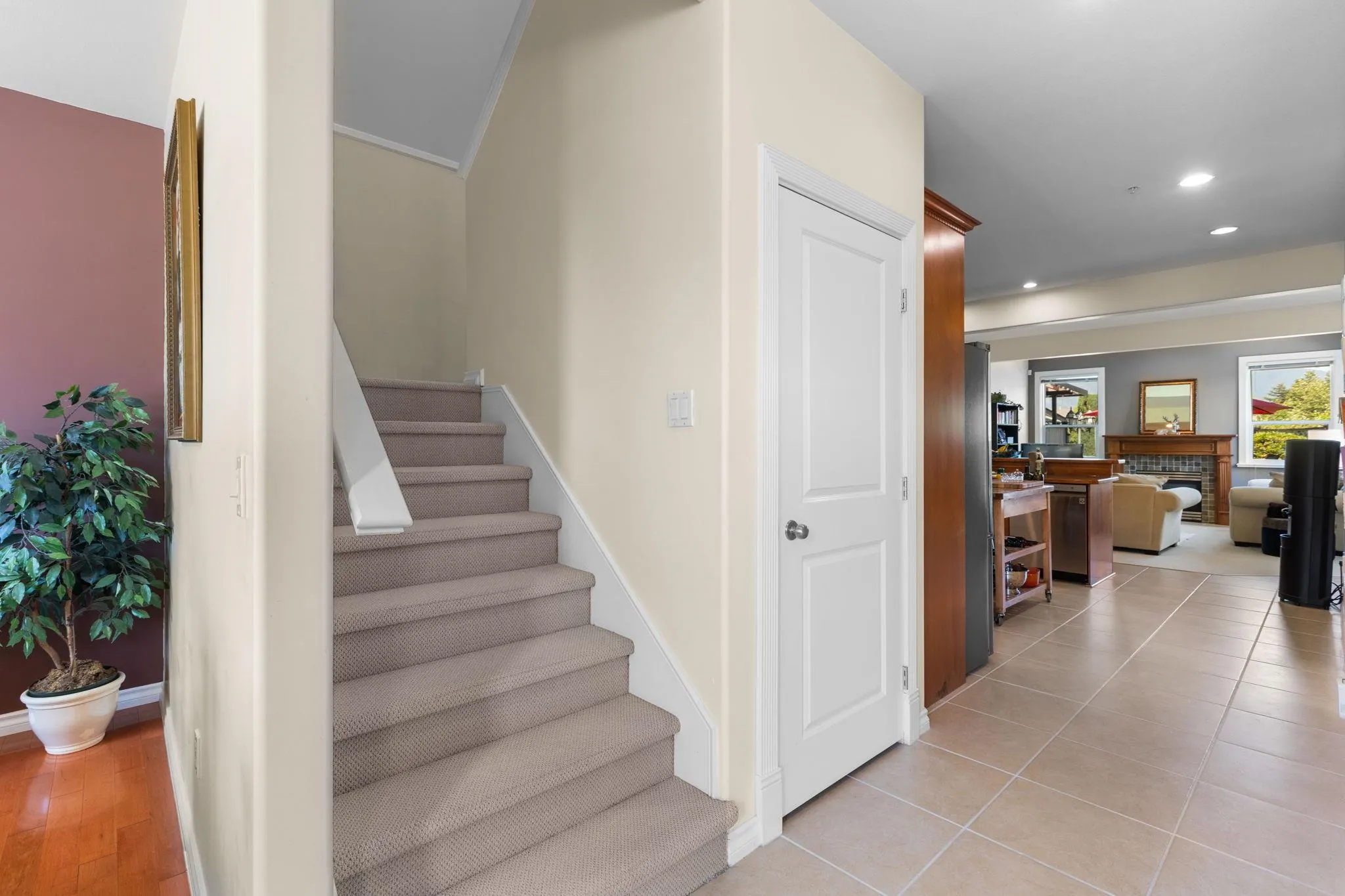 2484 Nile Gate #B
