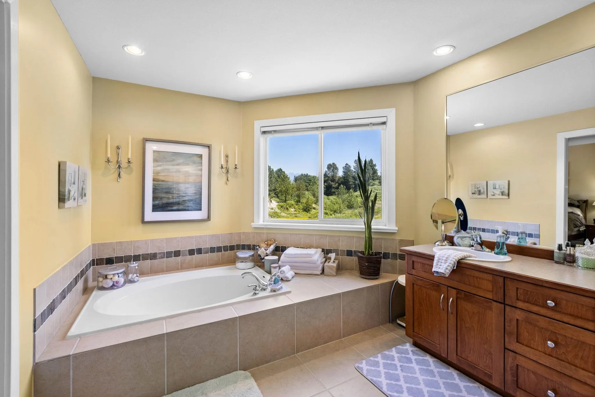 2484 Nile Gate #B