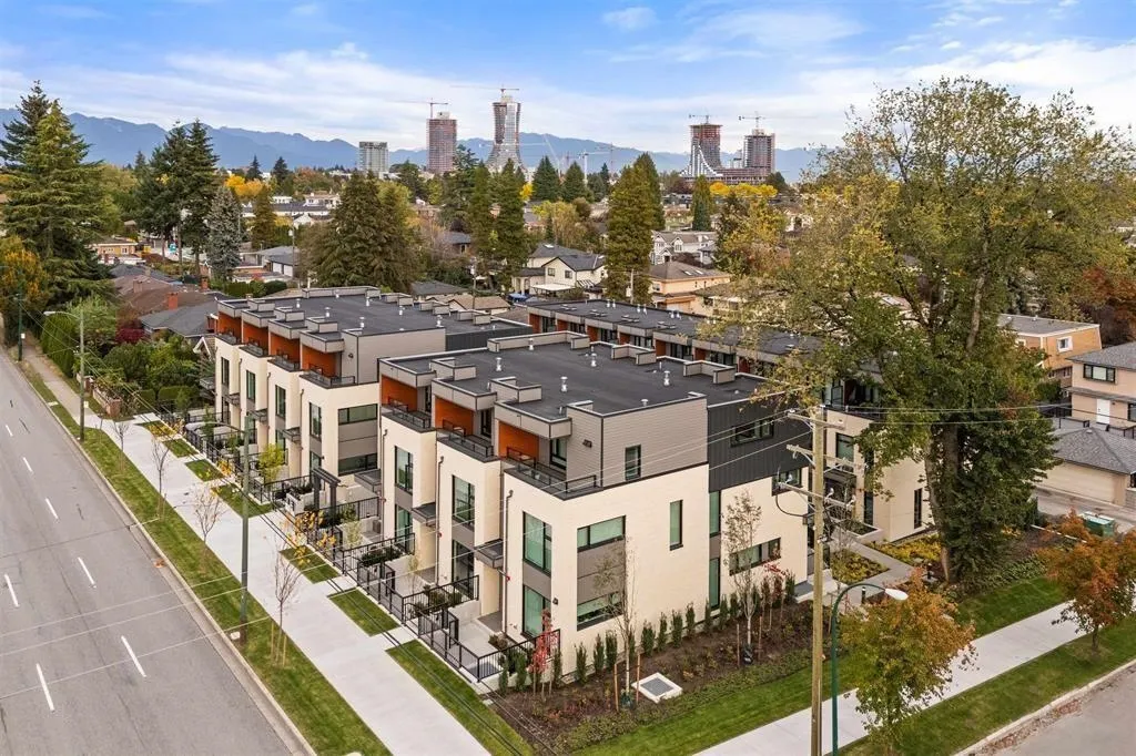 6768 Oak Street #3
