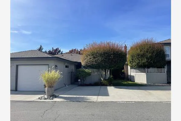14217 18a Avenue #2