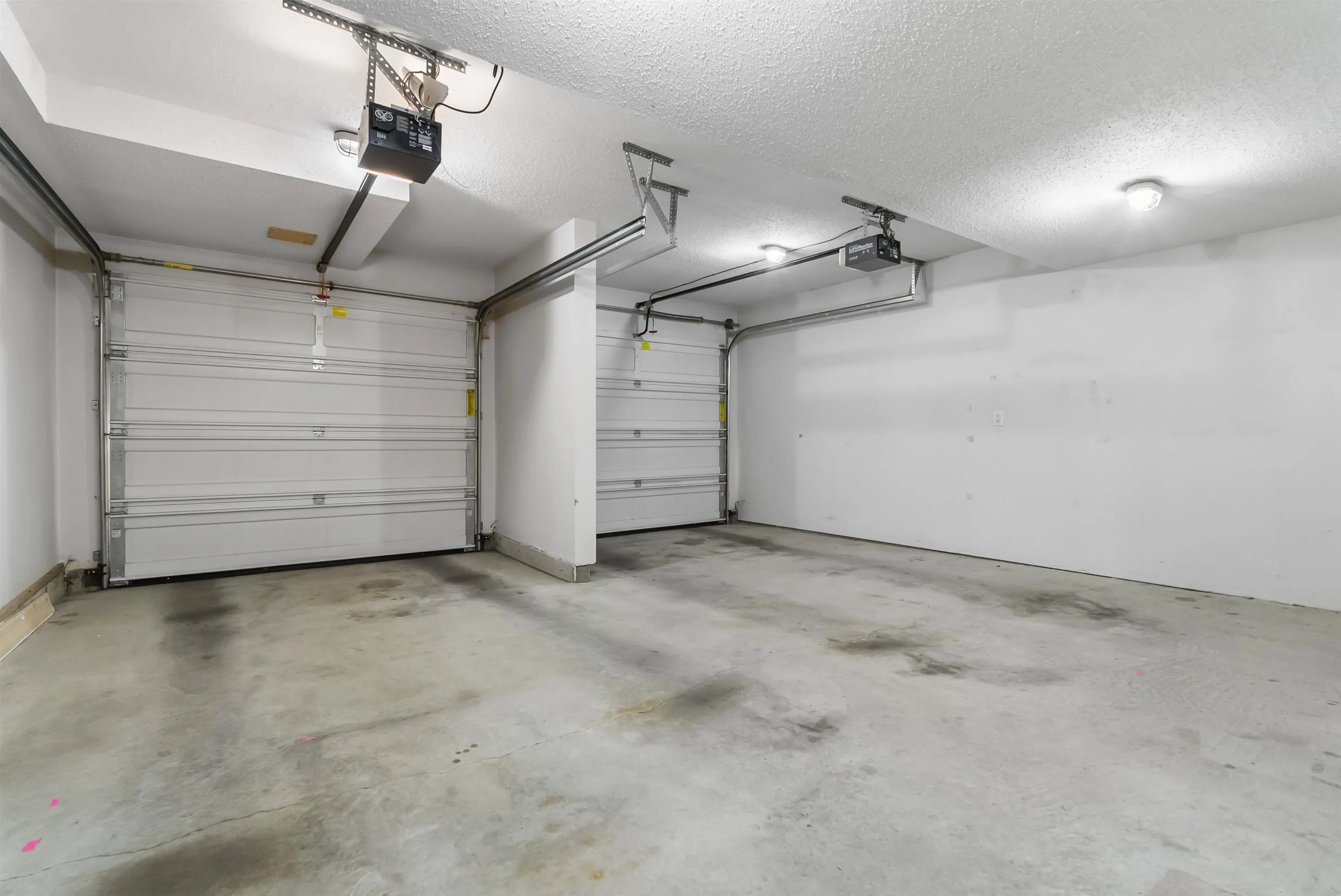 19551 66 Avenue #88