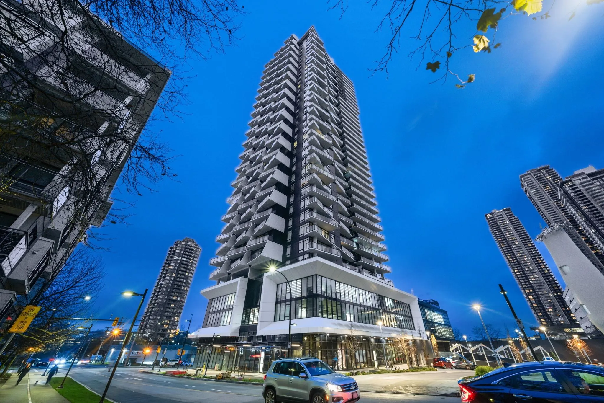 2607 2181 Madison Avenue