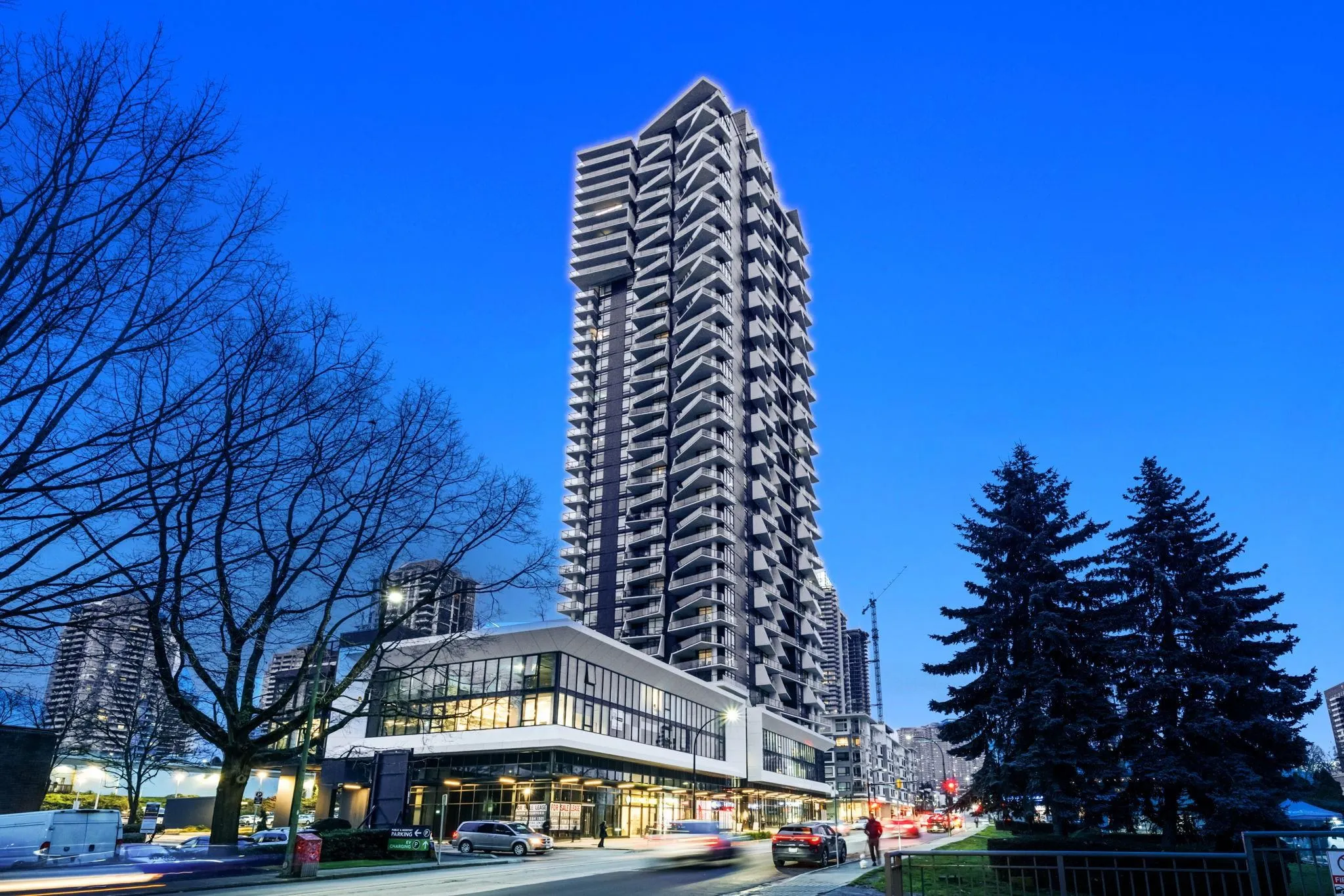 2607 2181 Madison Avenue