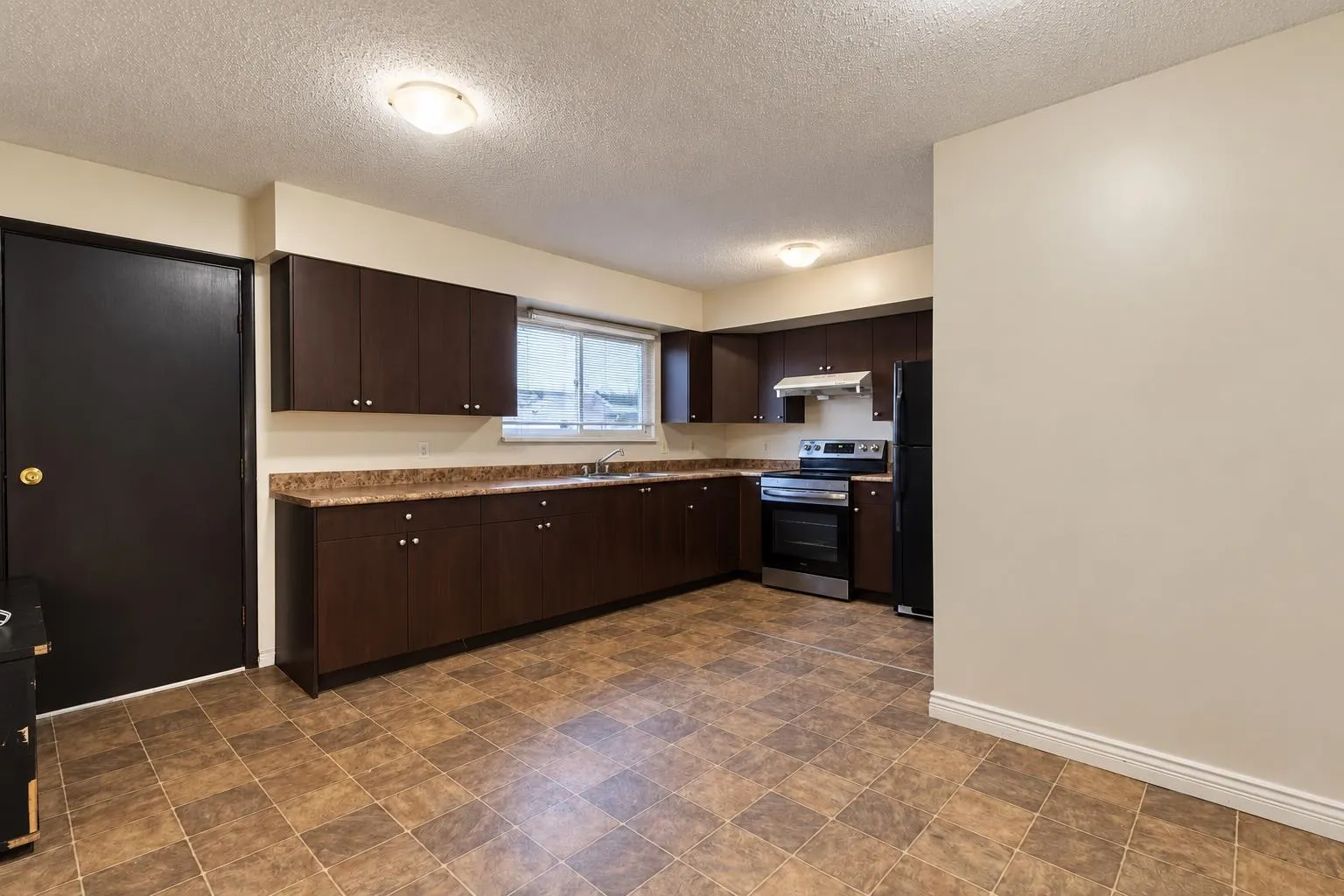 12302 68 Avenue