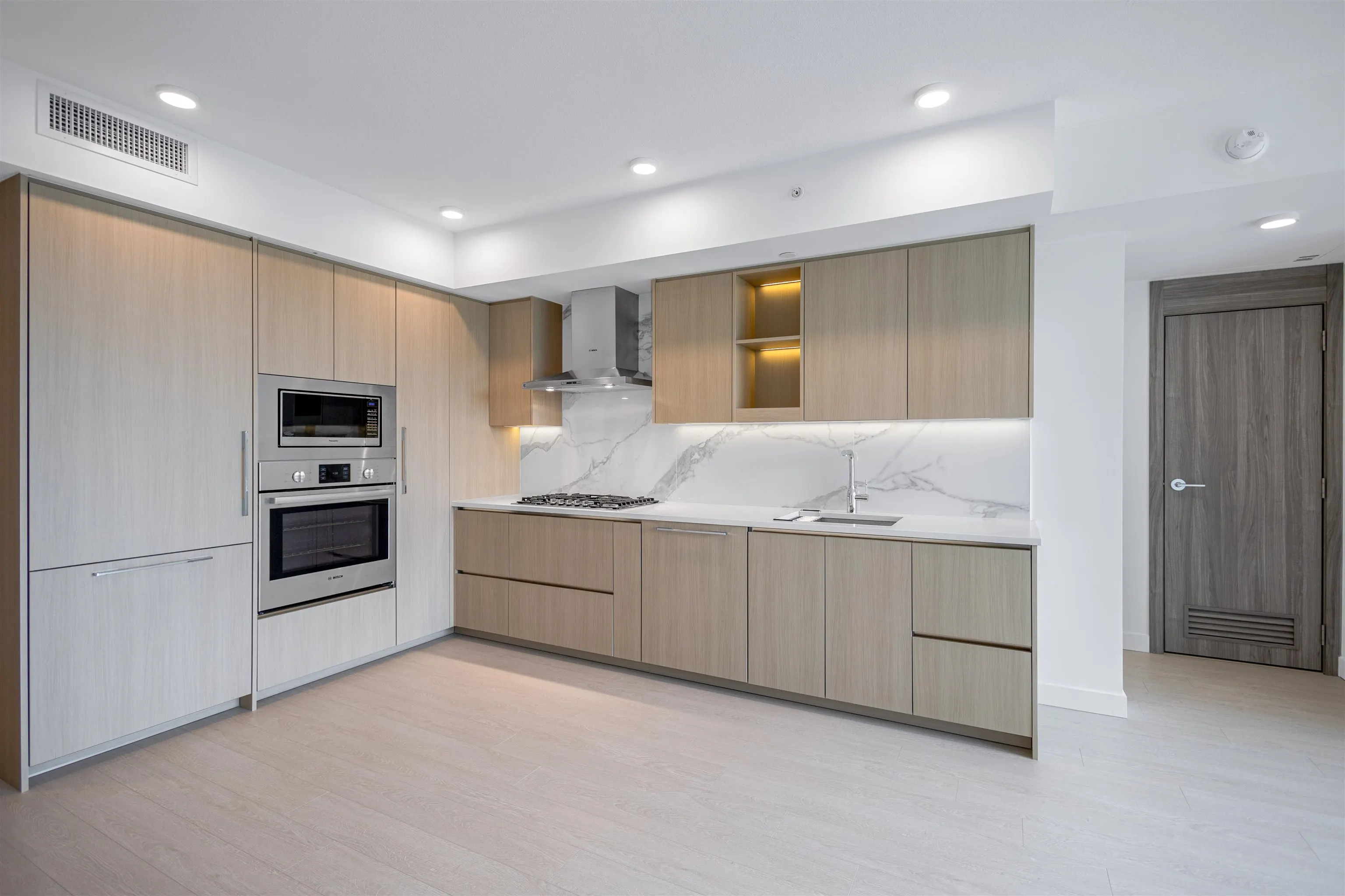 13768 100 Avenue #909