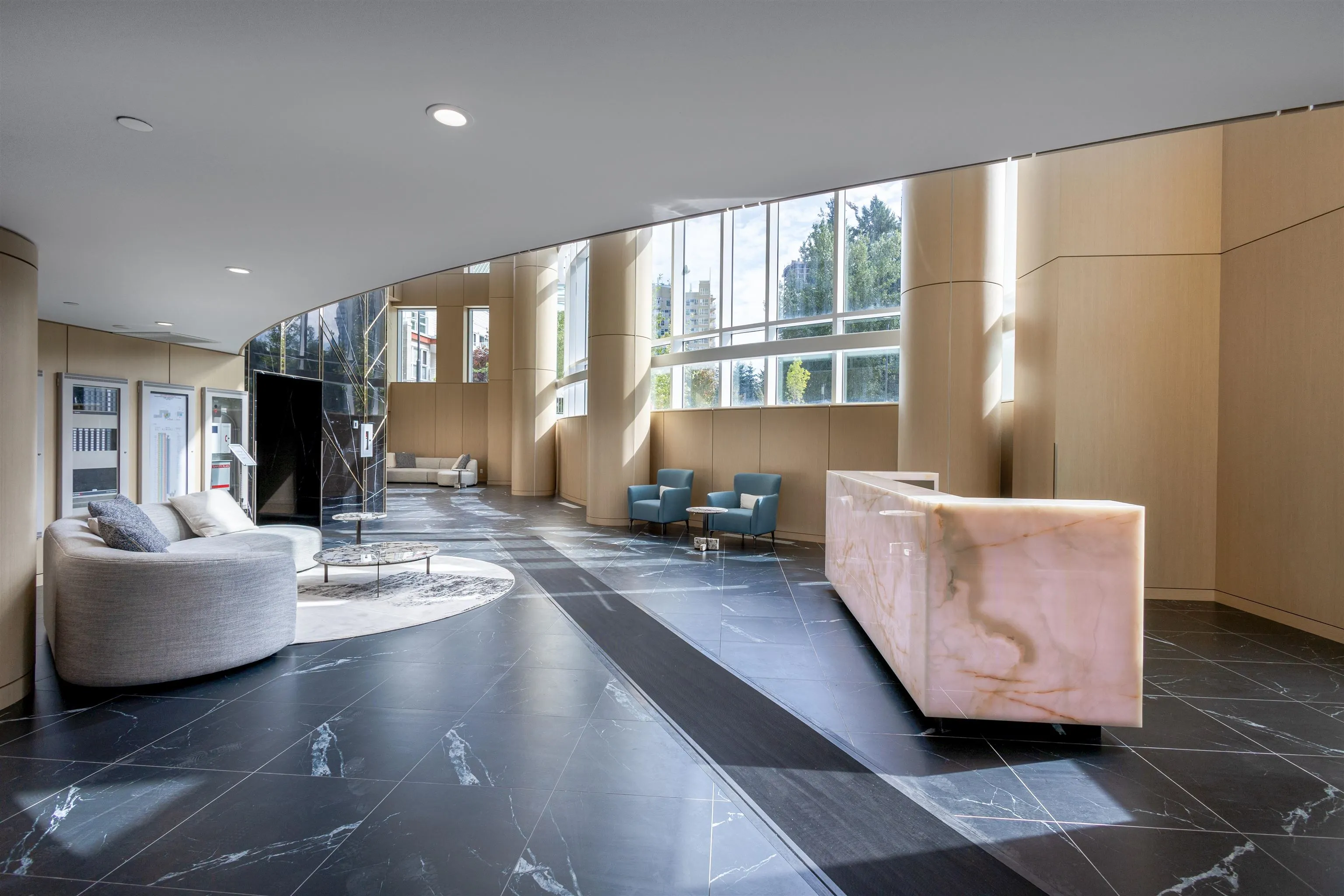 13768 100 Avenue #909
