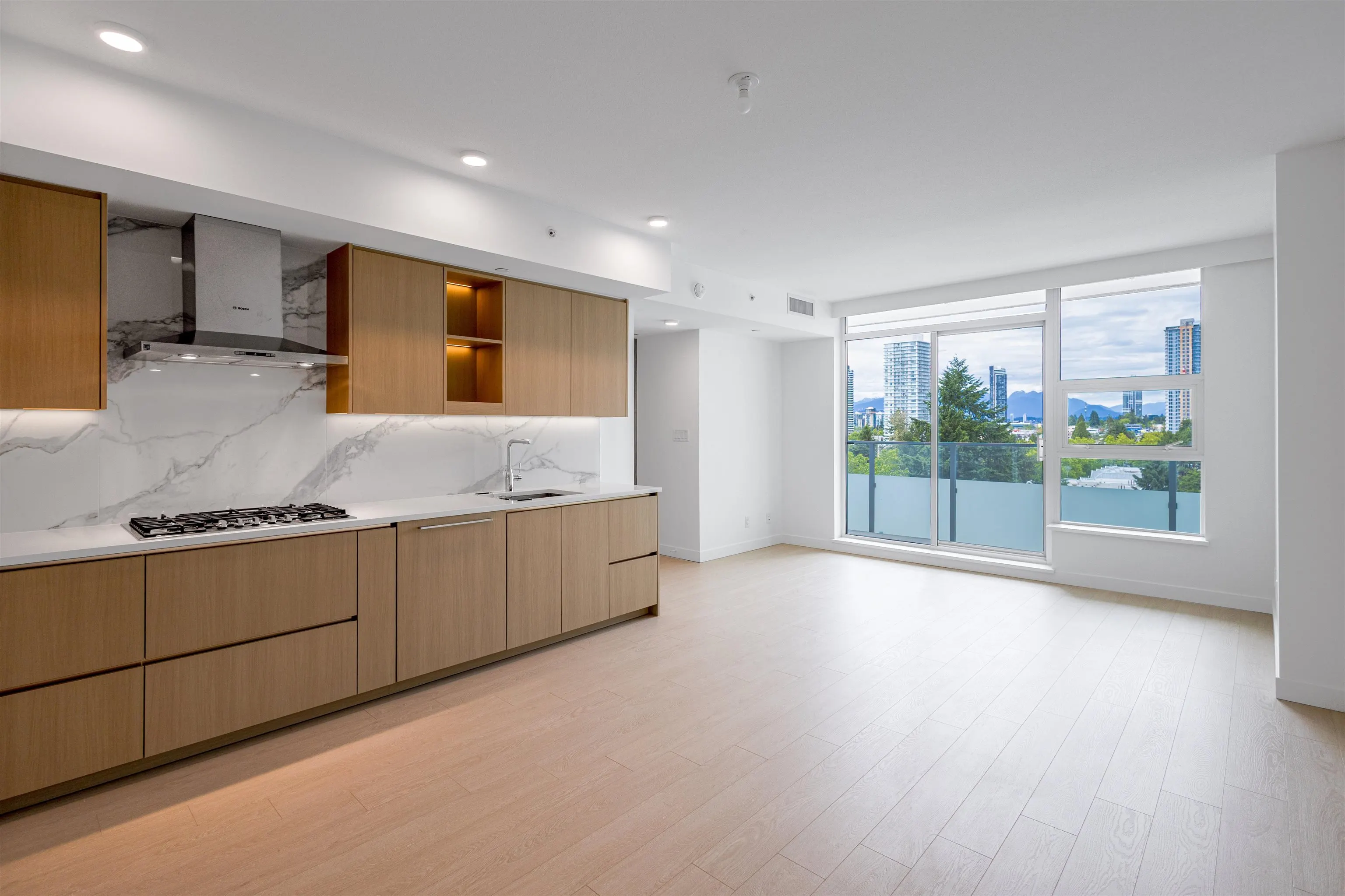 13768 100 Avenue #909