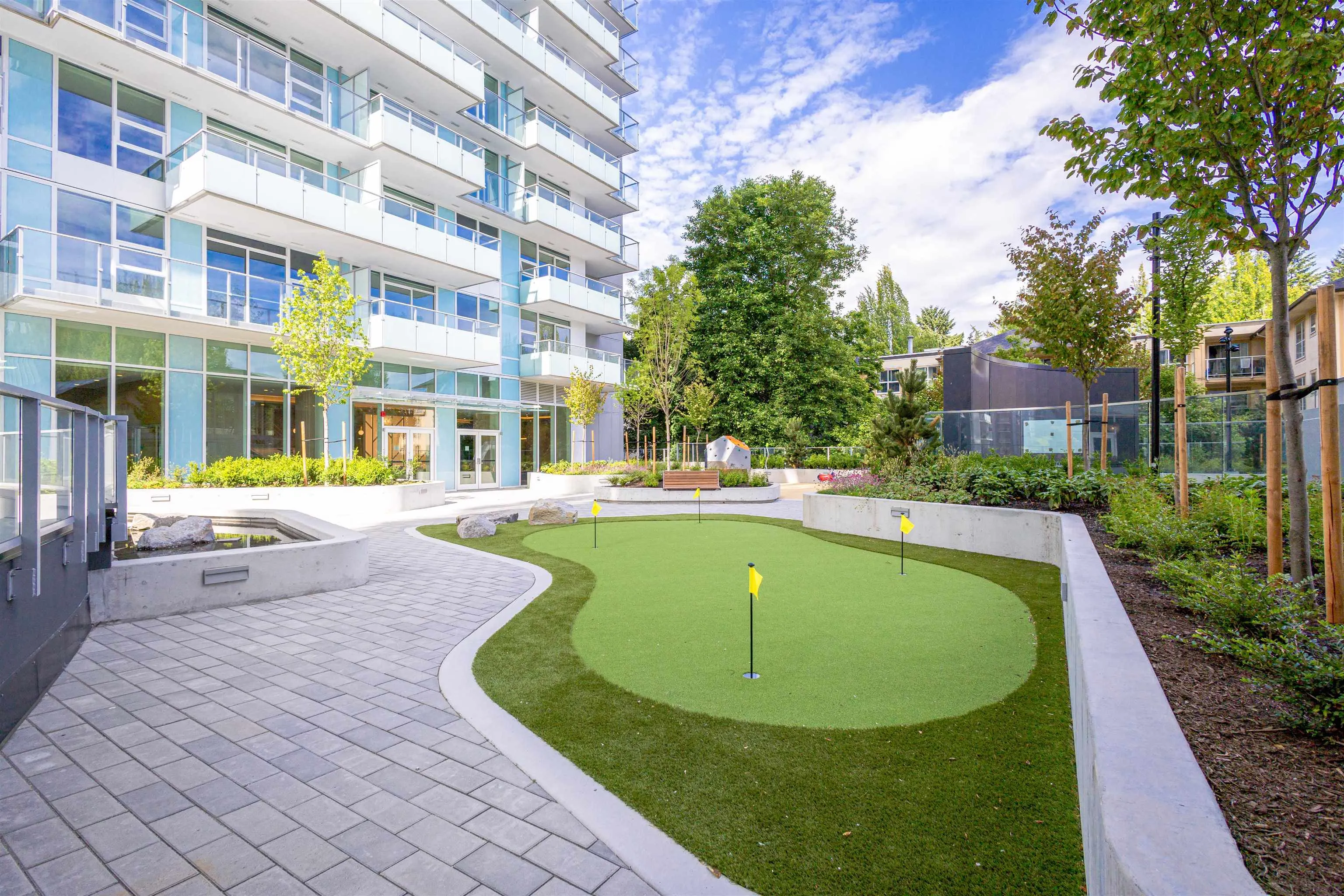 13768 100 Avenue #909