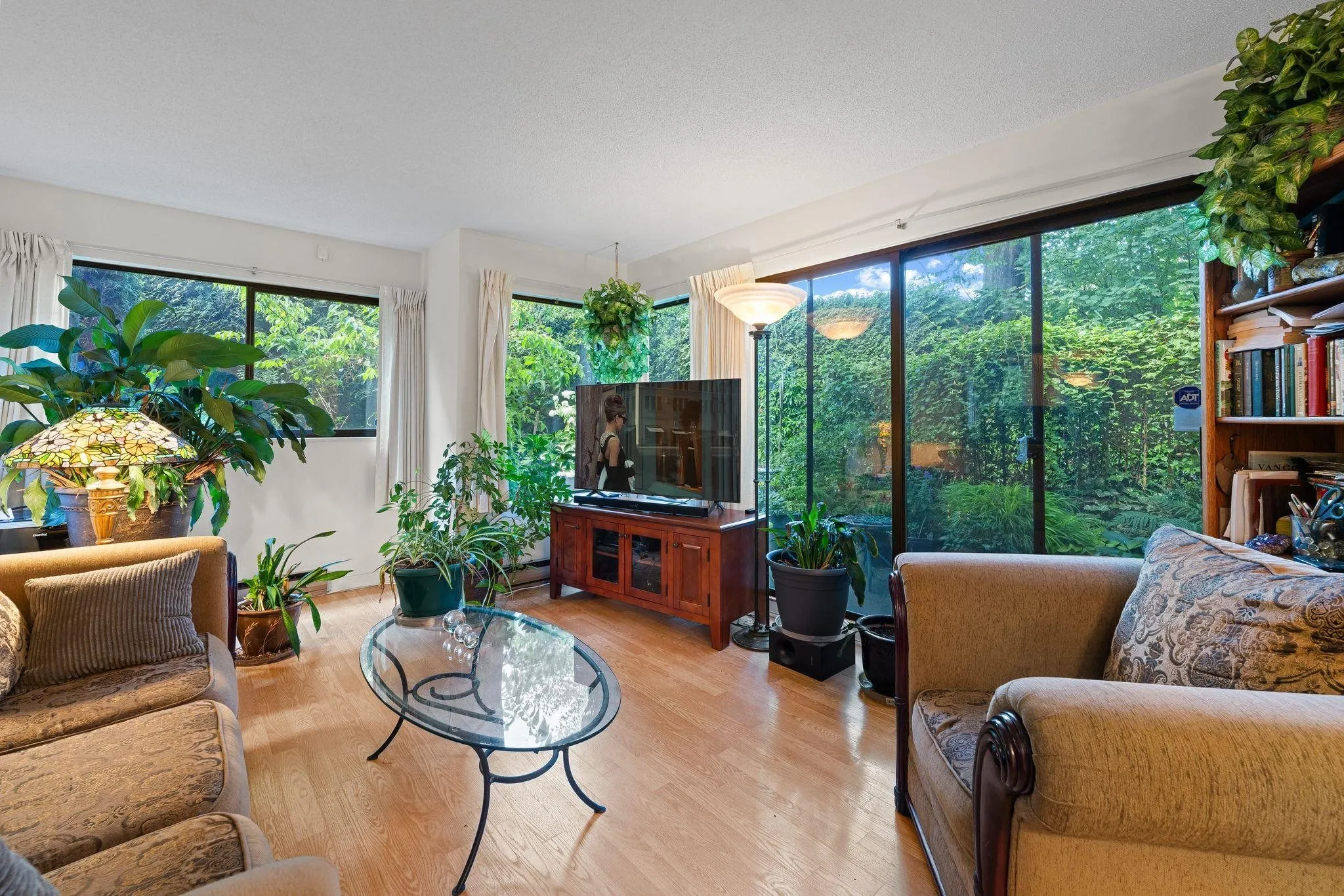 460 W 16th Avenue #31