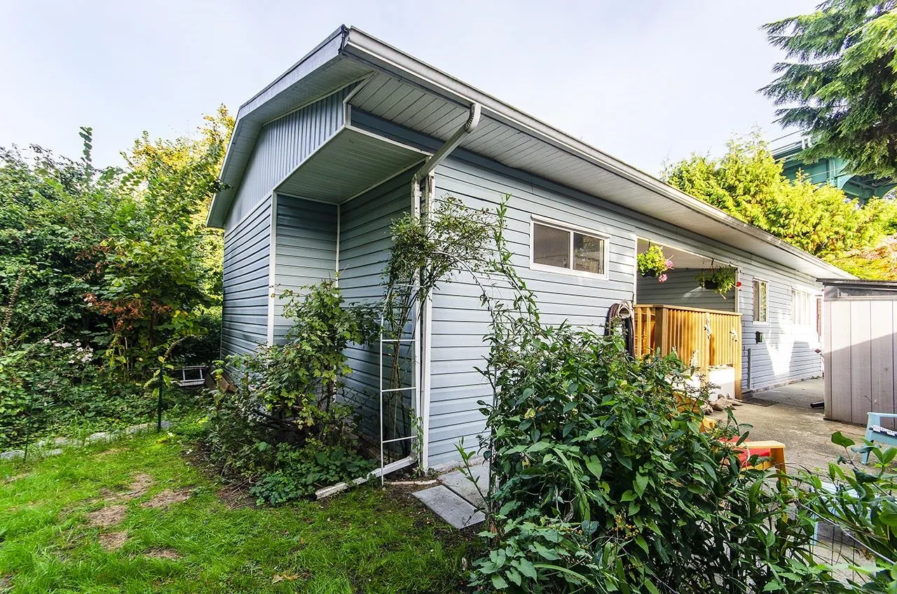 227 Tomahawk Avenue