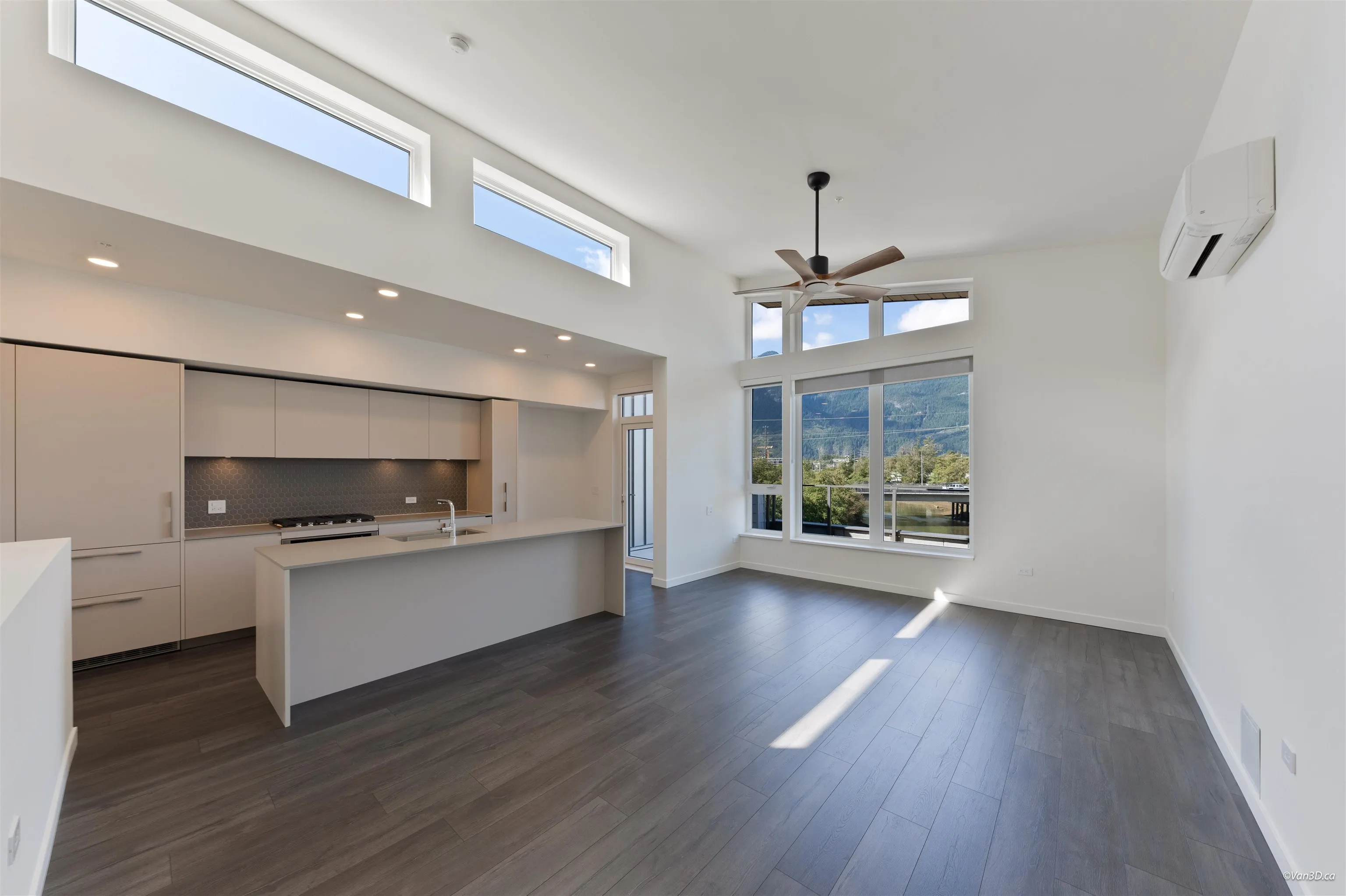 1502 Scott Crescent #208