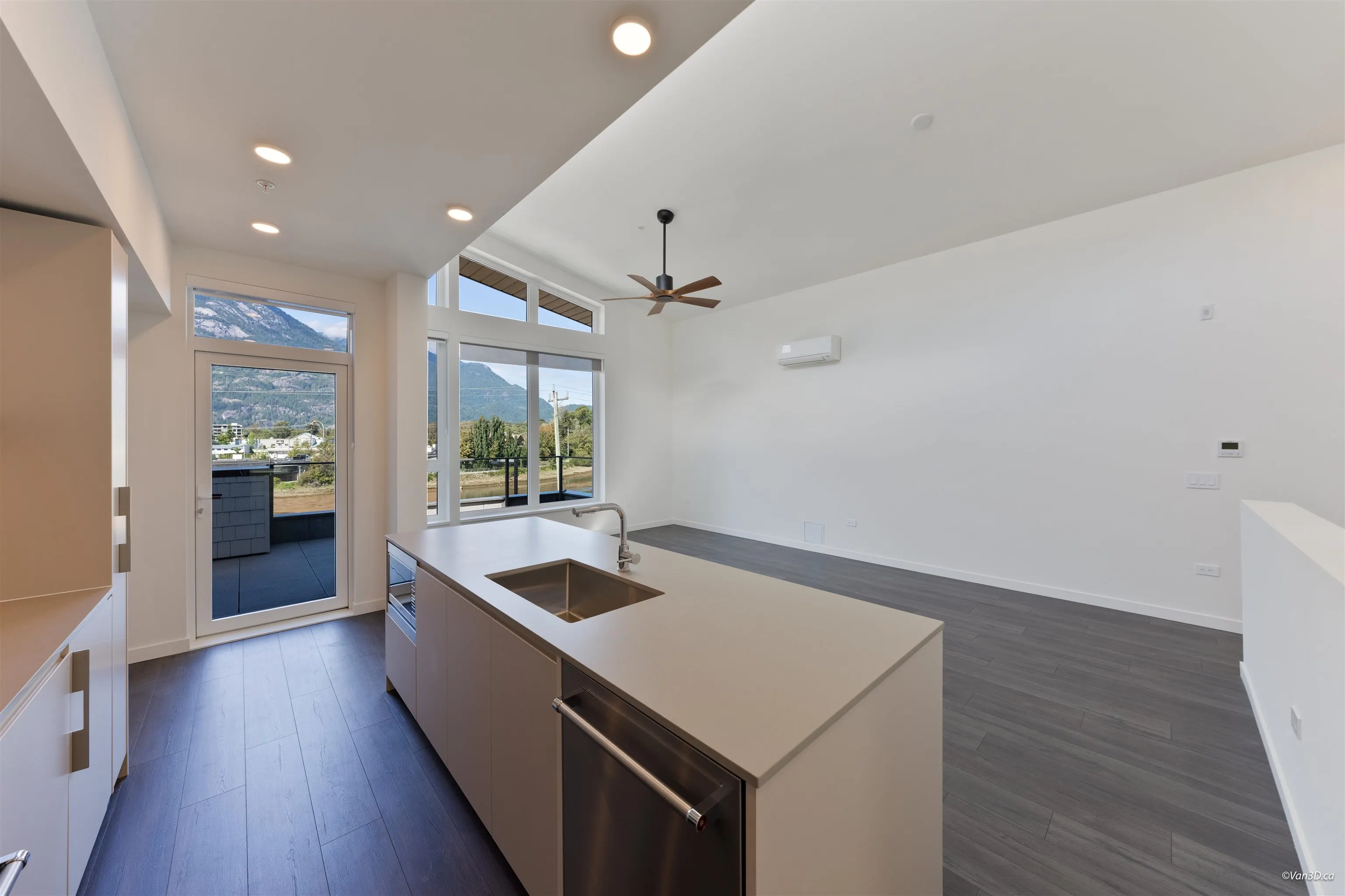 1502 Scott Crescent #208