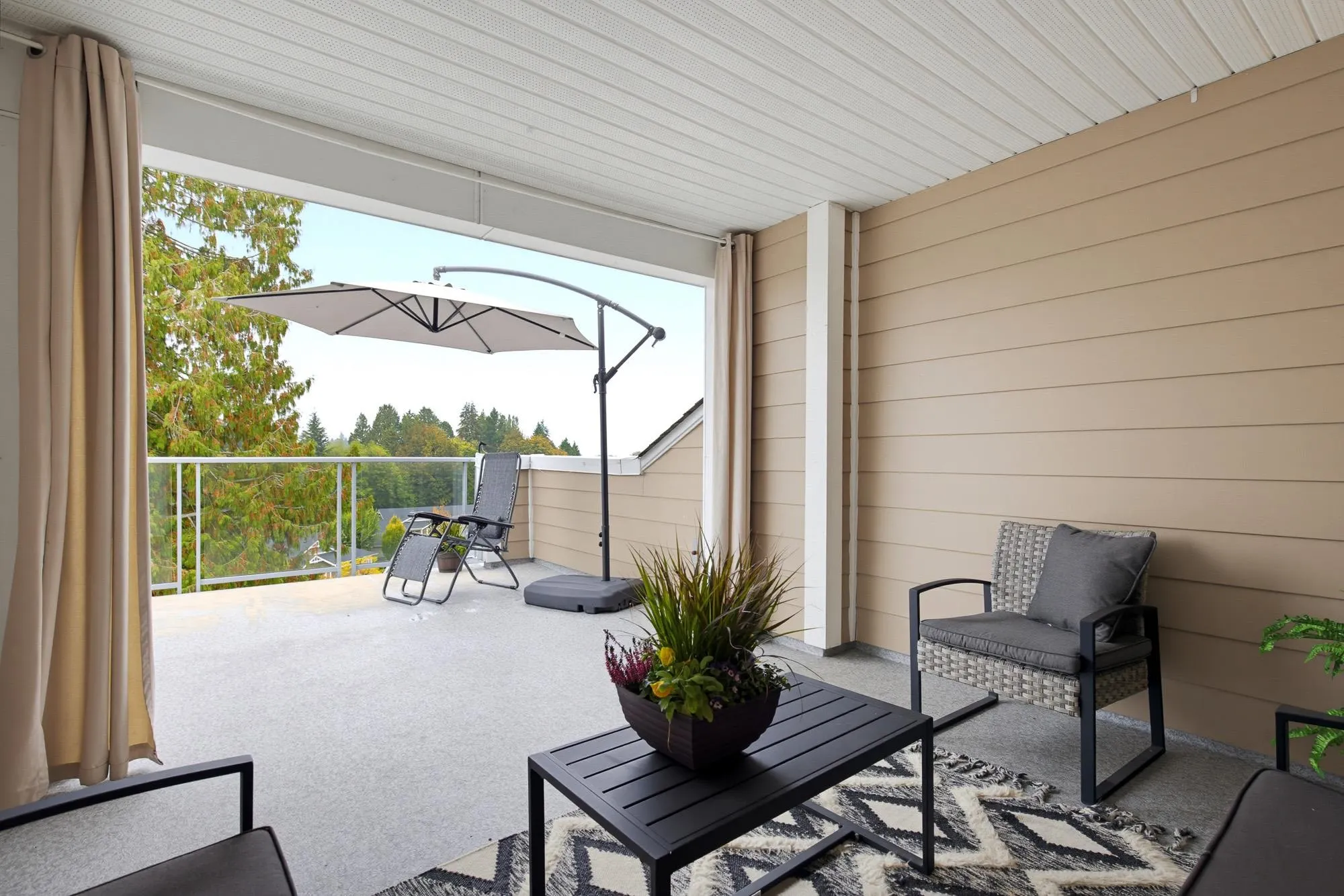 15918 Mountain View Drive #8