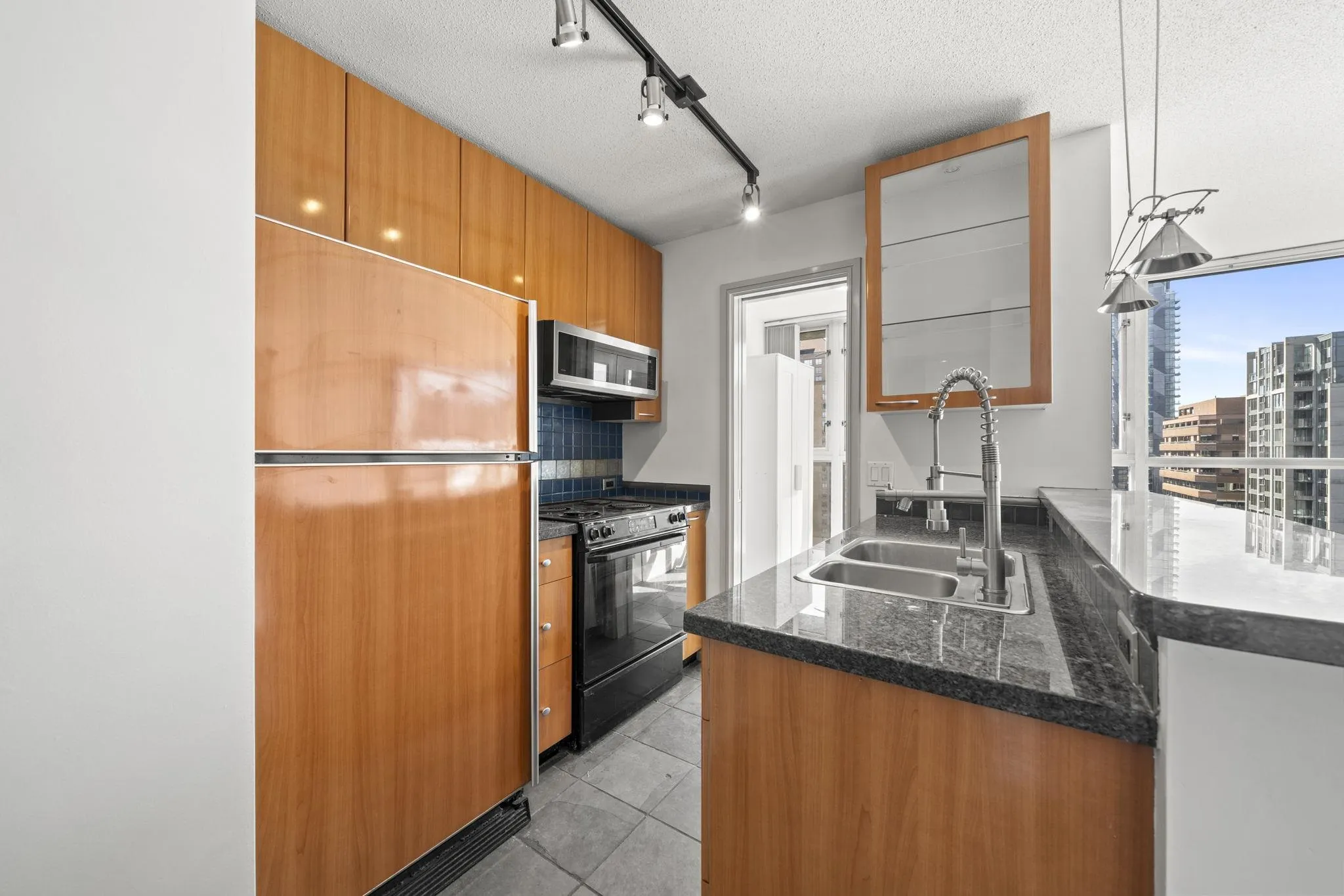 1068 Hornby Street #1807