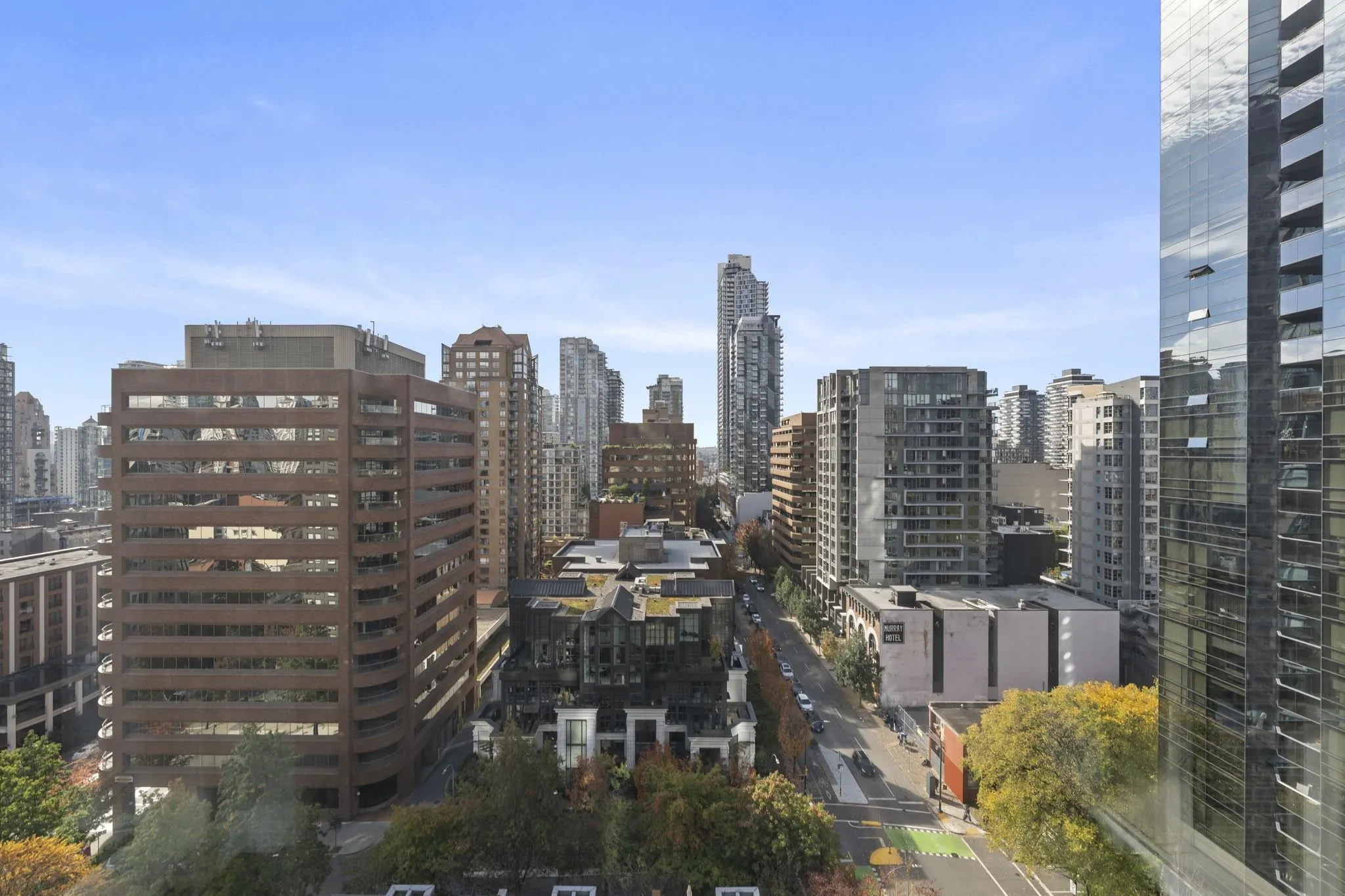 1068 Hornby Street #1807