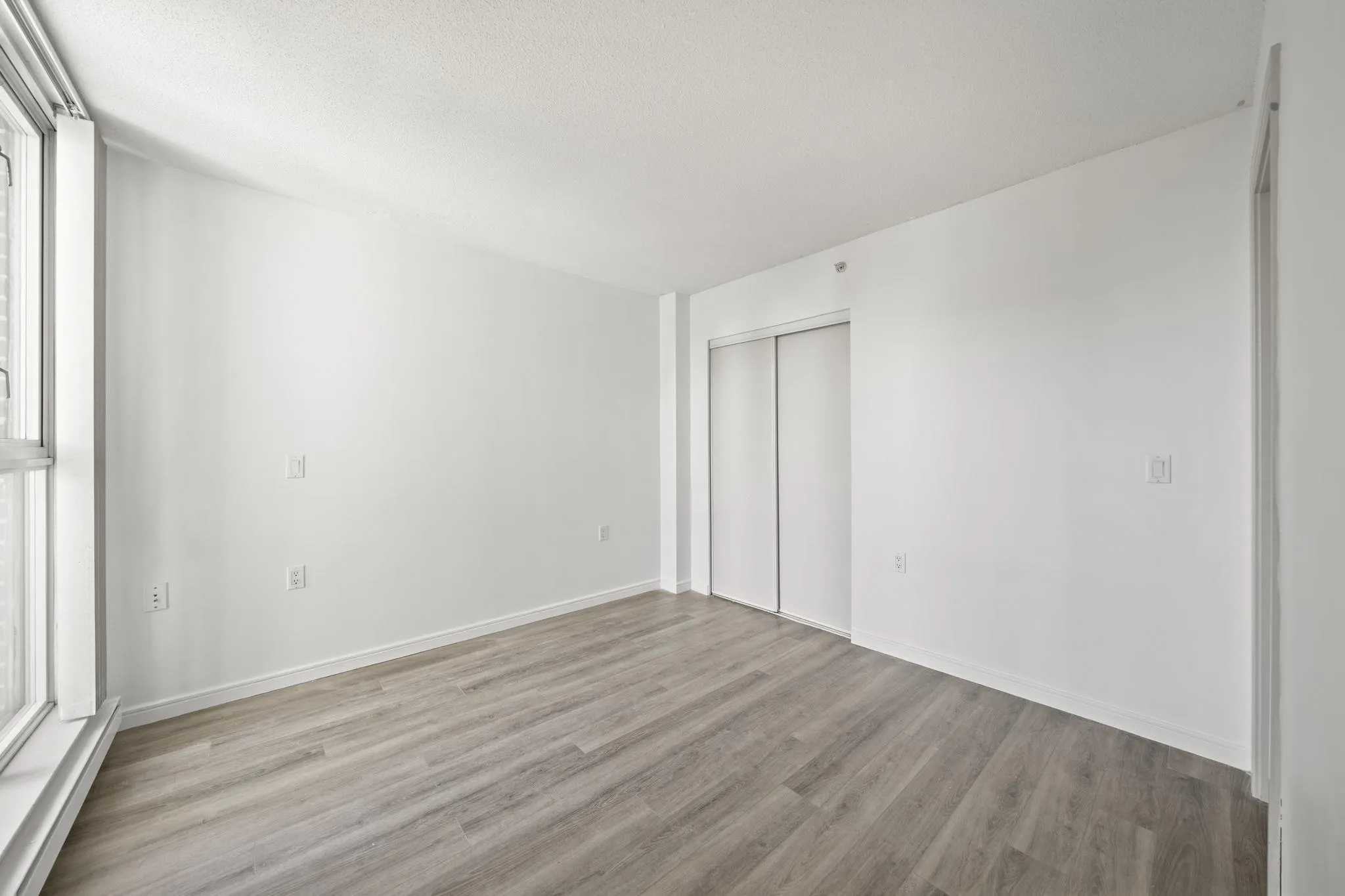 1068 Hornby Street #1807